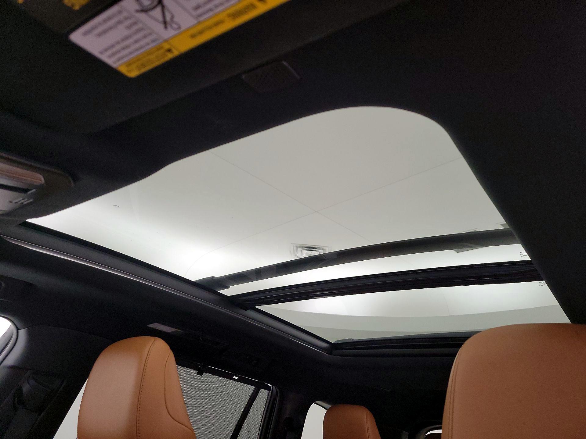 Thumbnail: 2021 Toyota Highlander - 20