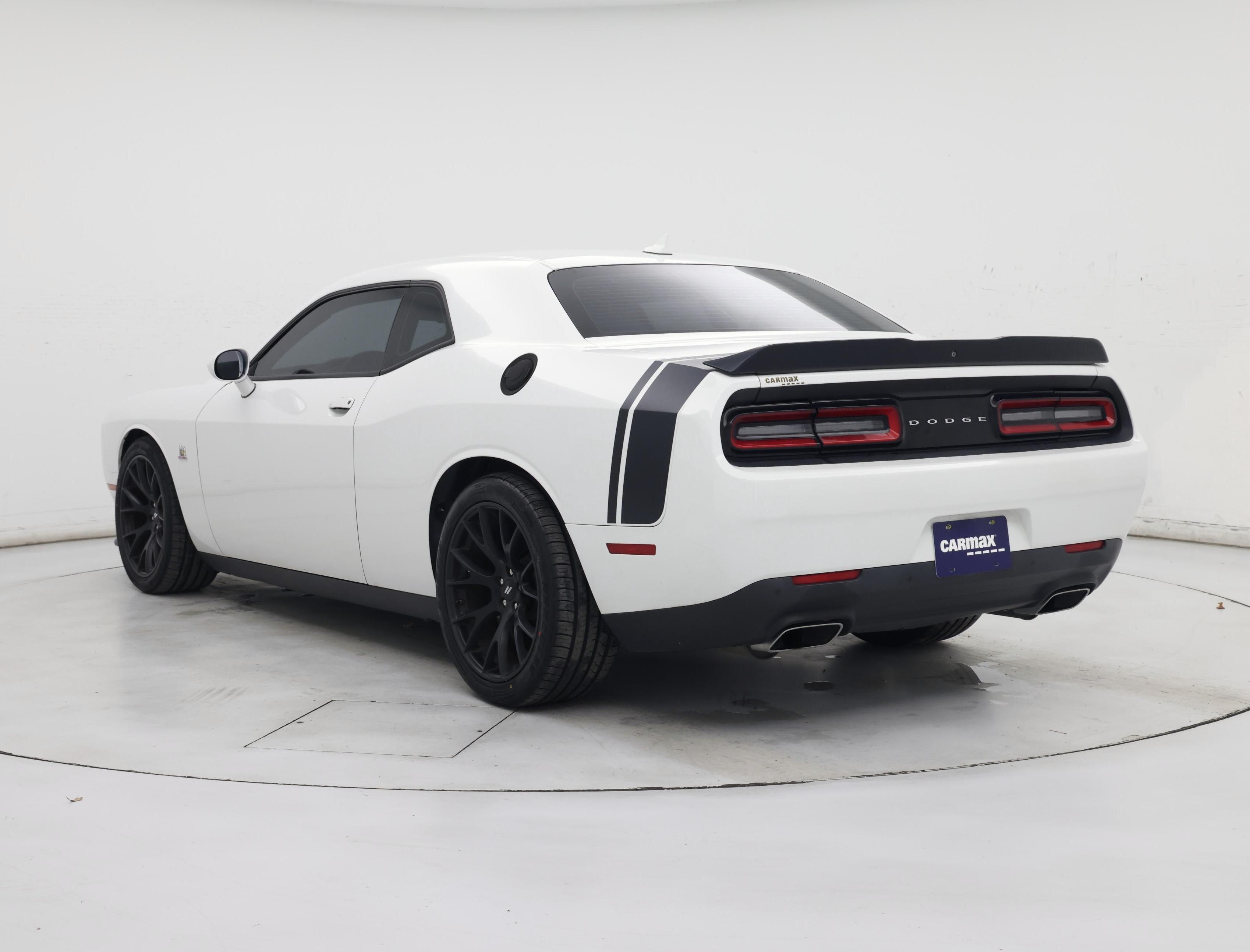 Thumbnail: 2018 Dodge Challenger - 2