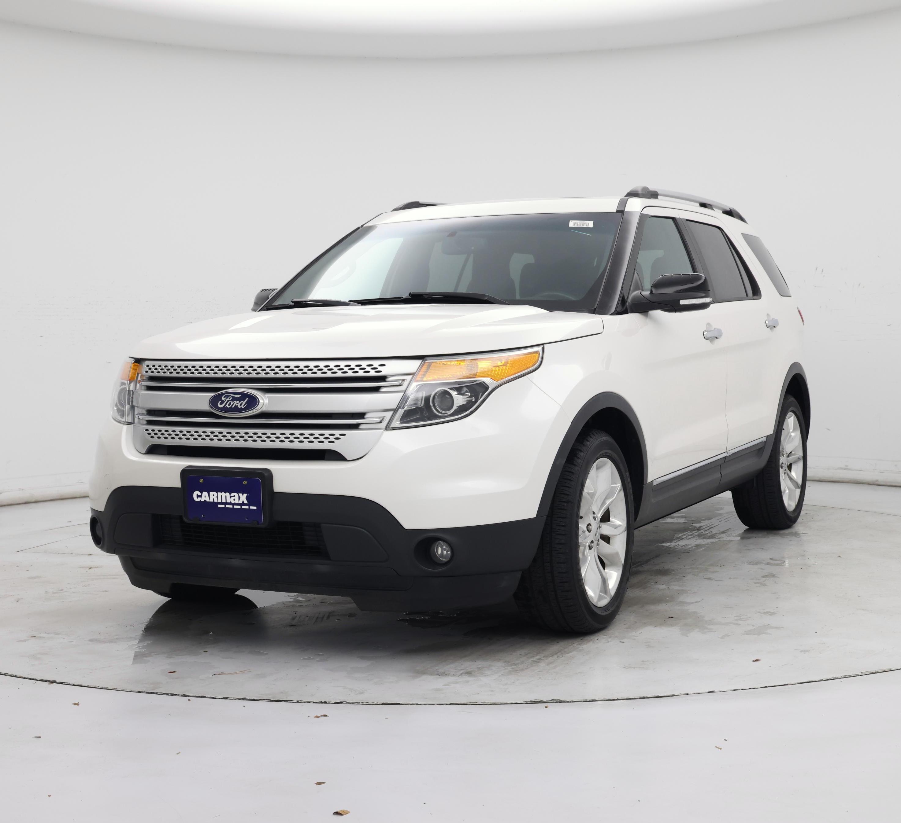 Thumbnail: 2015 Ford Explorer - 4