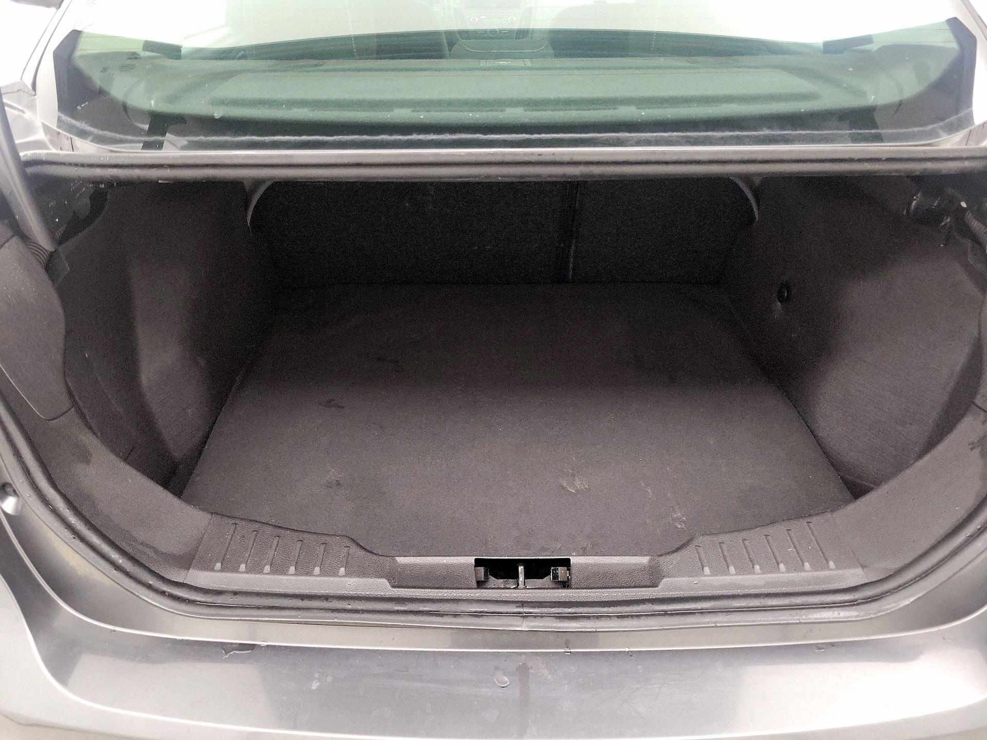 Thumbnail: 2018 Ford Focus - 20