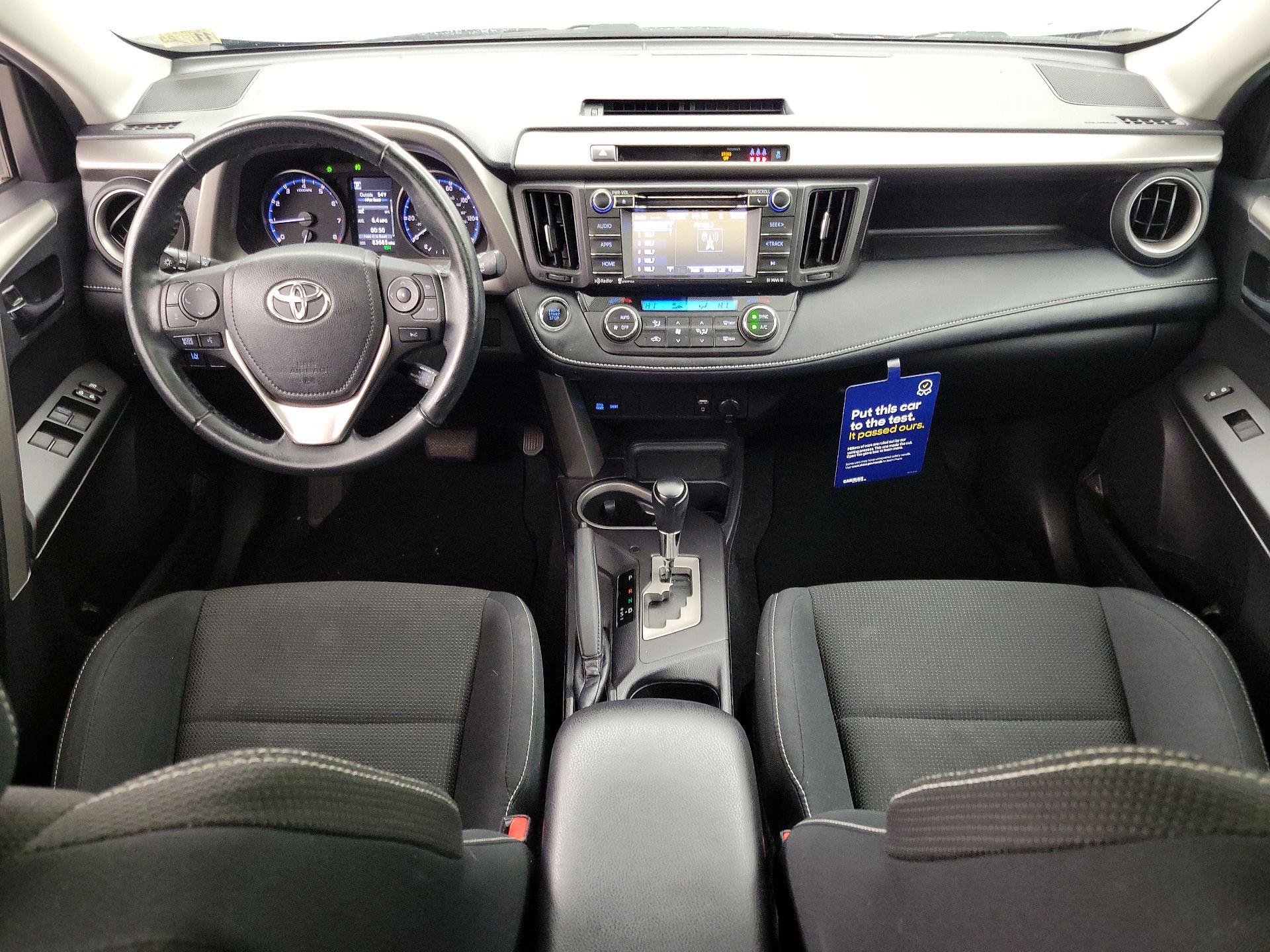 Thumbnail: 2018 Toyota RAV4 - 9