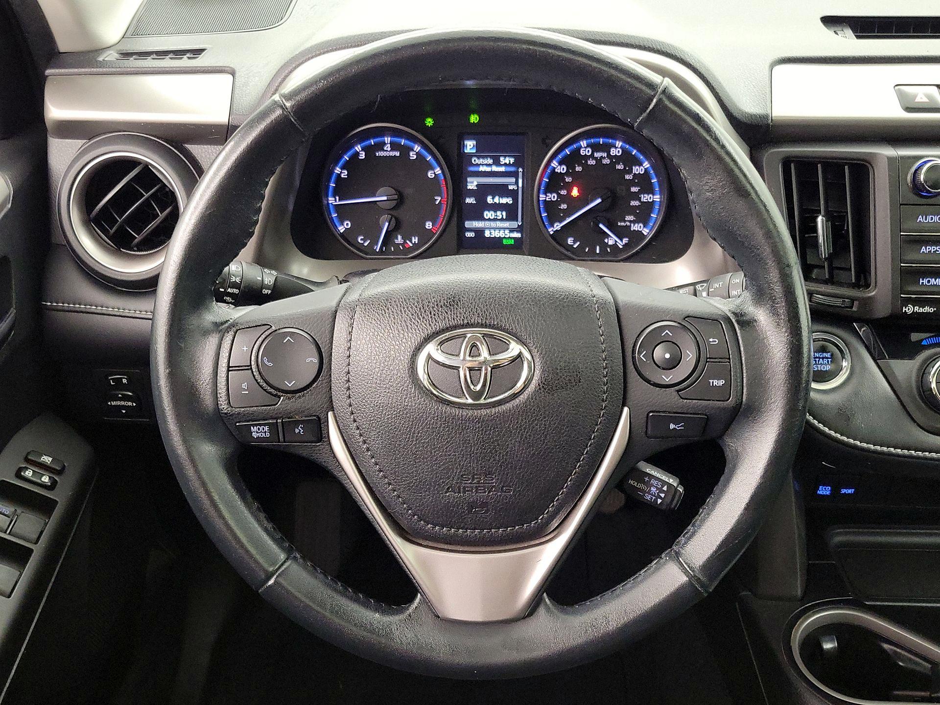 Thumbnail: 2018 Toyota RAV4 - 10