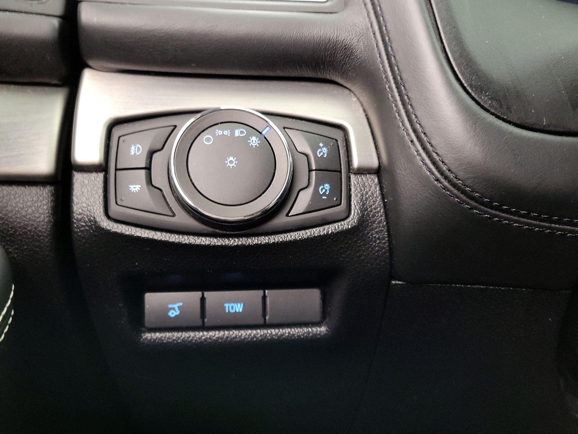 Thumbnail: 2019 Ford Explorer - 13