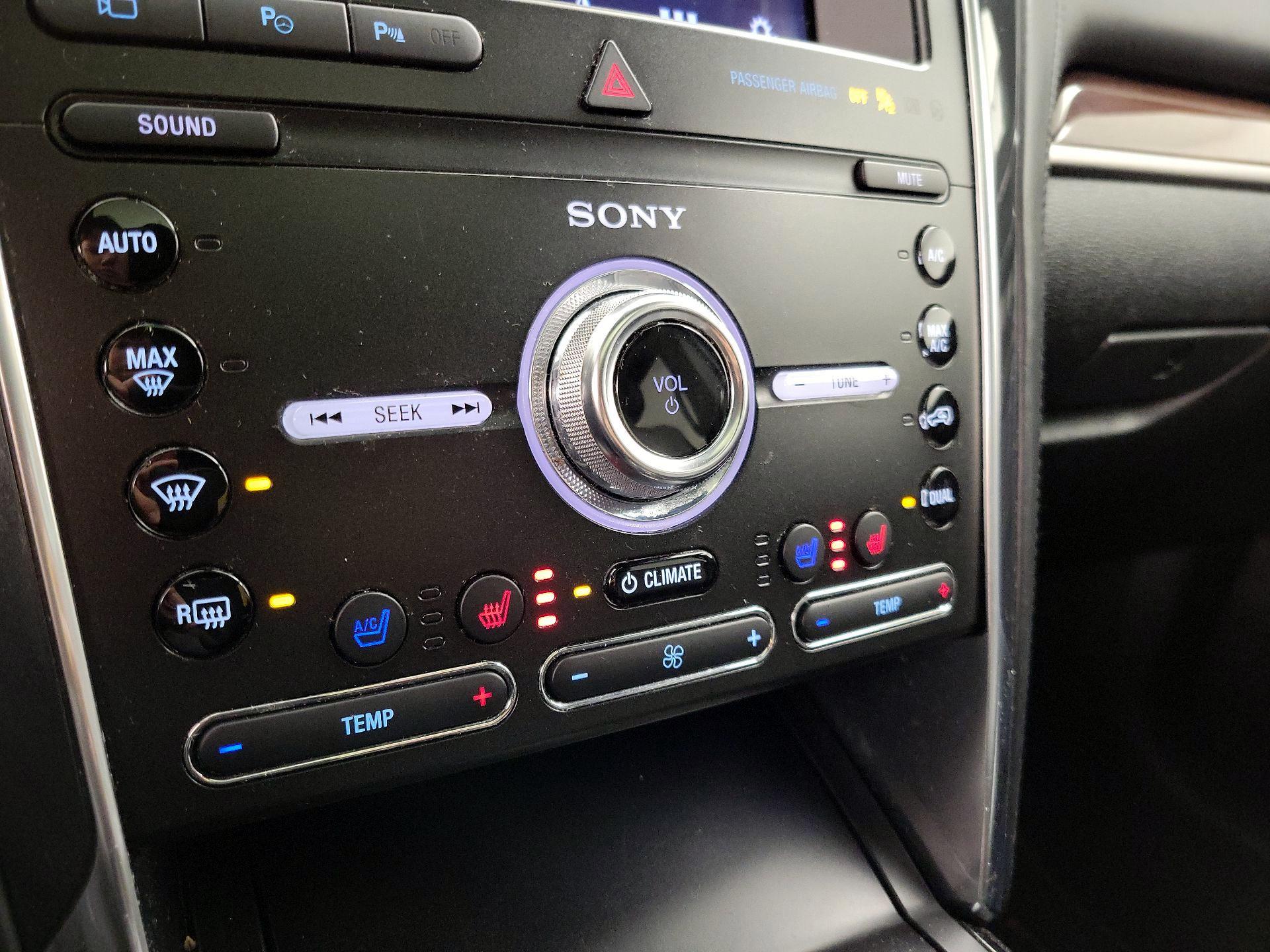 Thumbnail: 2019 Ford Explorer - 17