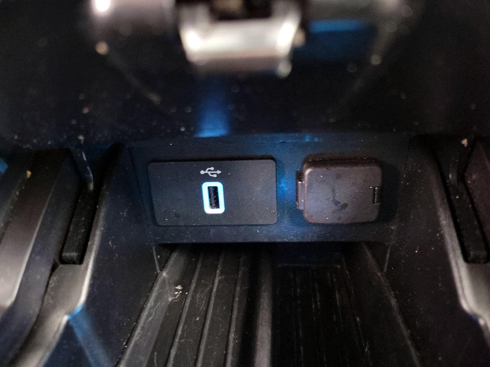 Thumbnail: 2019 Ford Explorer - 19