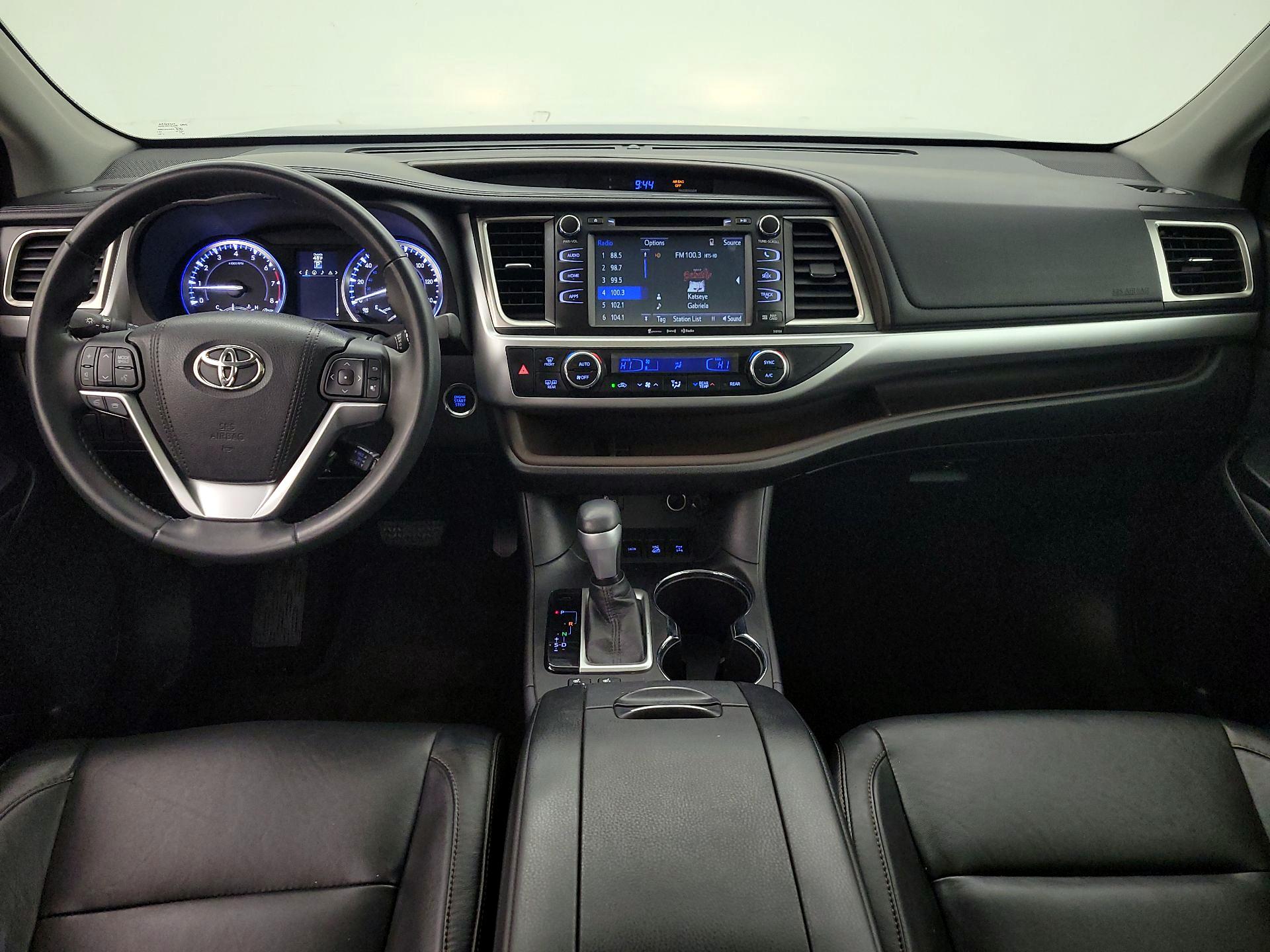 Thumbnail: 2016 Toyota Highlander - 9