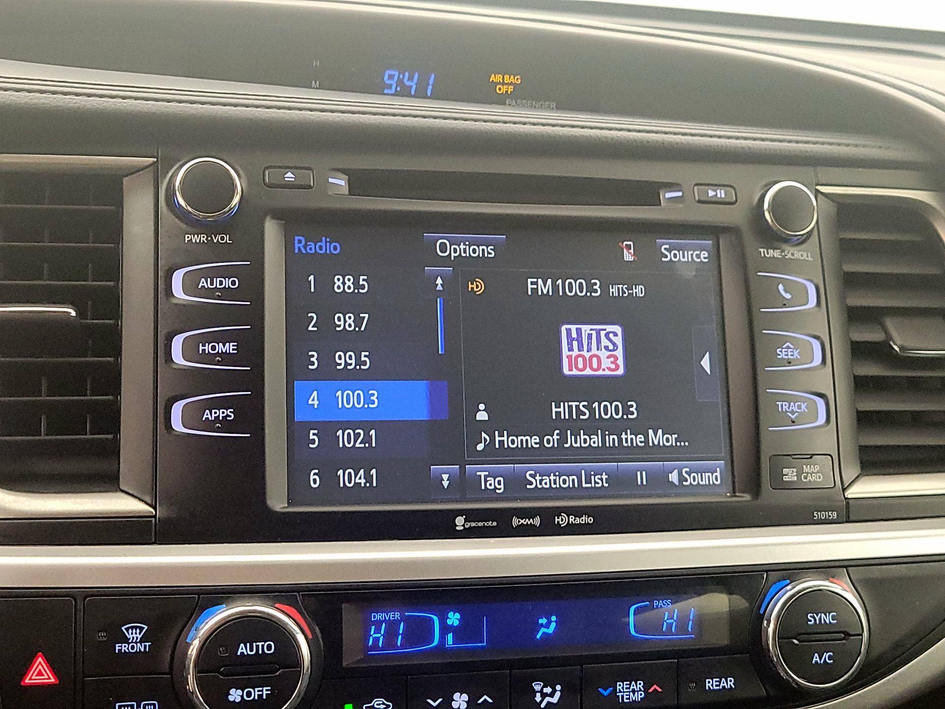 Thumbnail: 2016 Toyota Highlander - 16