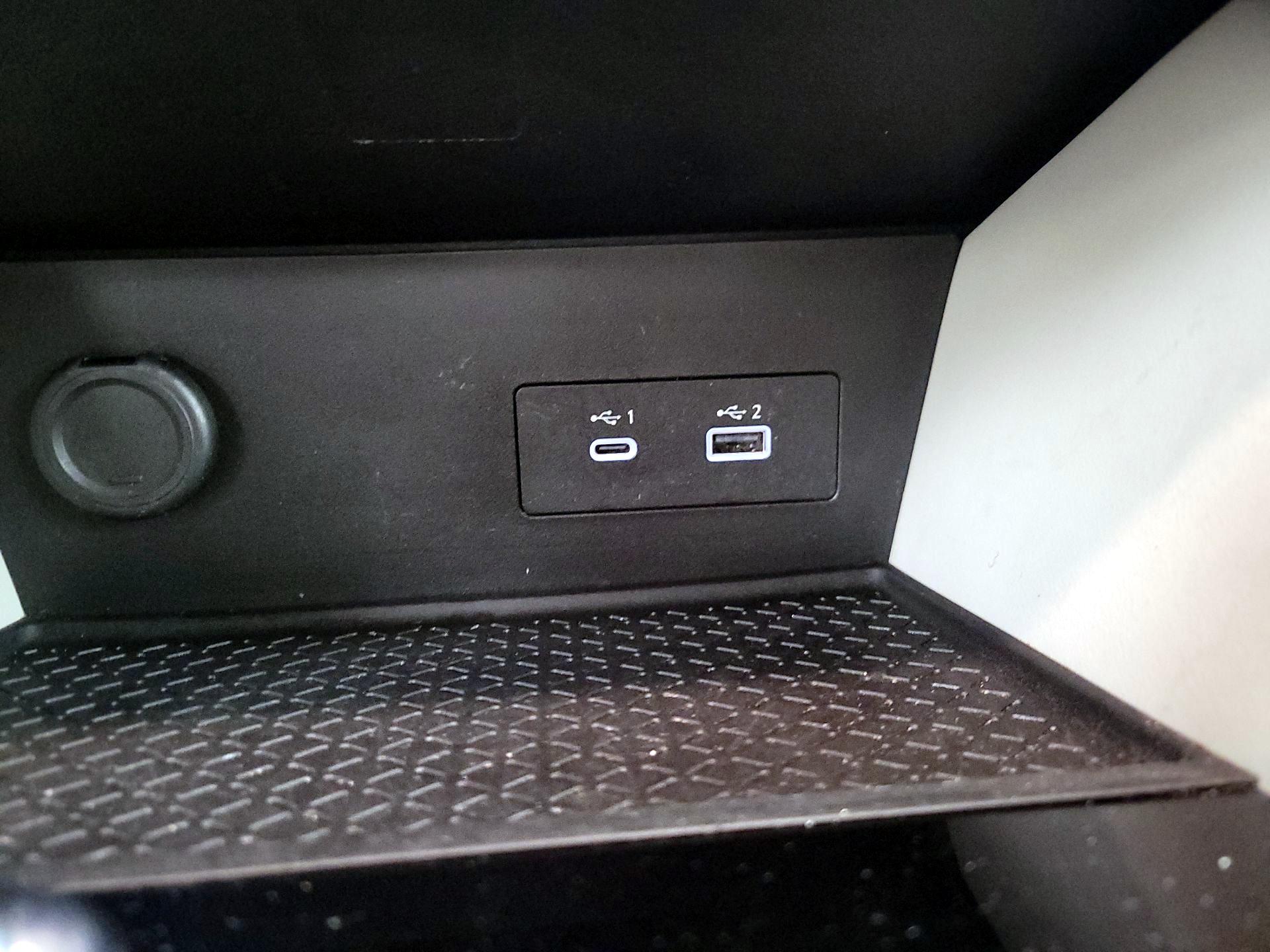 Thumbnail: 2022 Nissan Pathfinder - 19