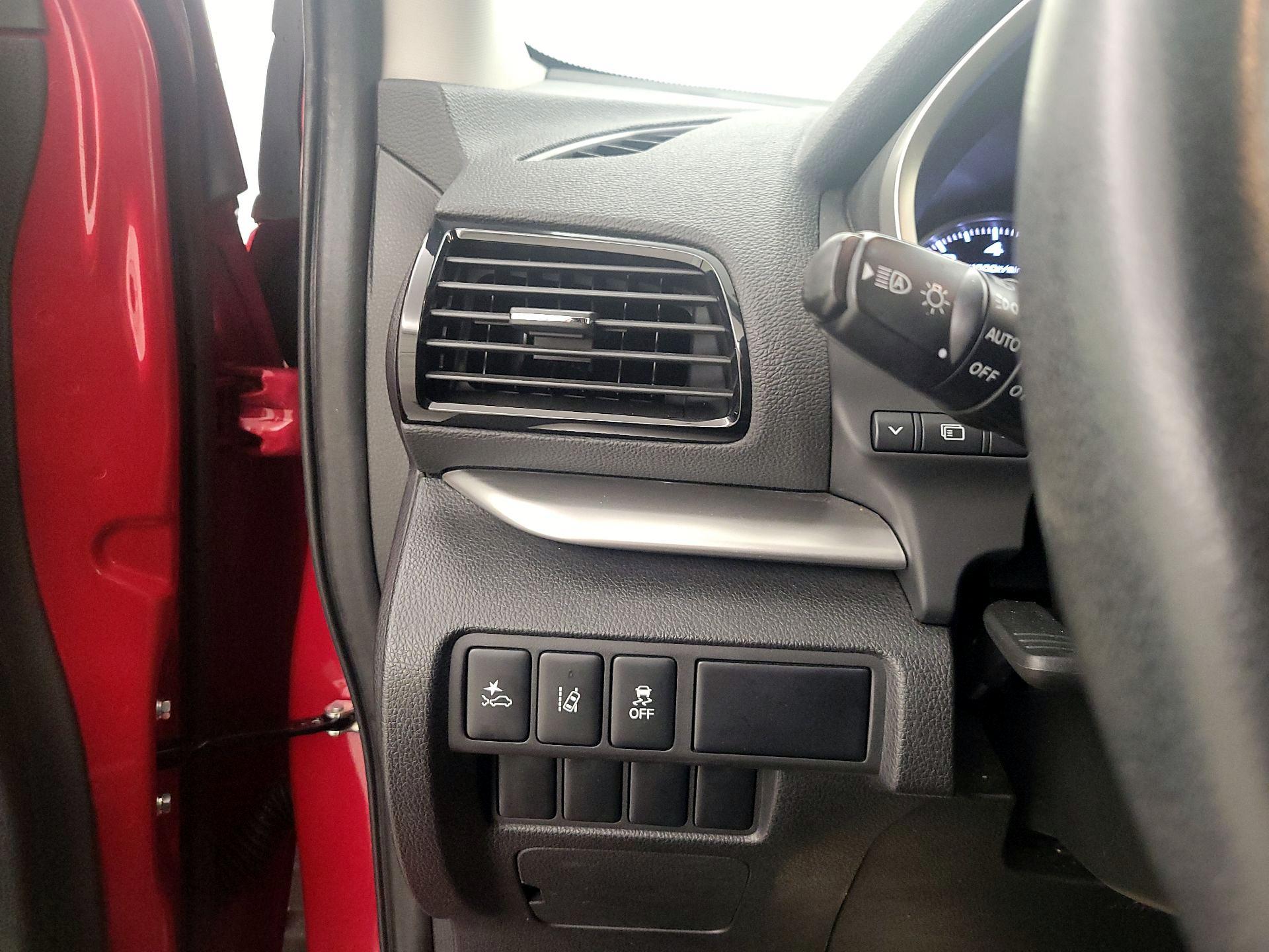 Thumbnail: 2022 Mitsubishi Eclipse Cross - 13