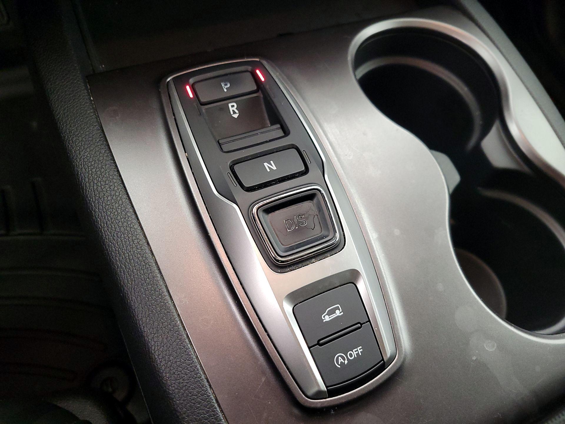 Thumbnail: 2019 Honda Passport - 17