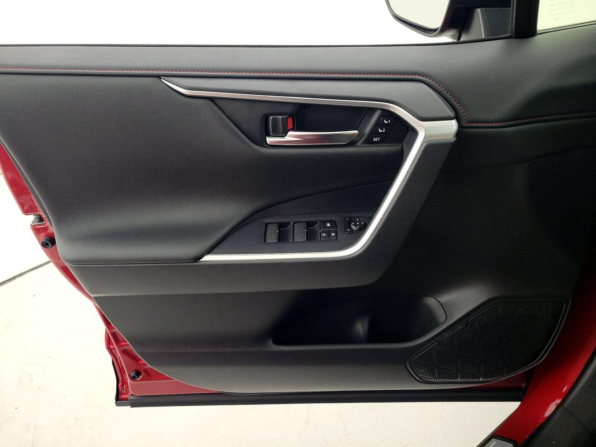 Thumbnail: 2024 Toyota RAV4 - 12