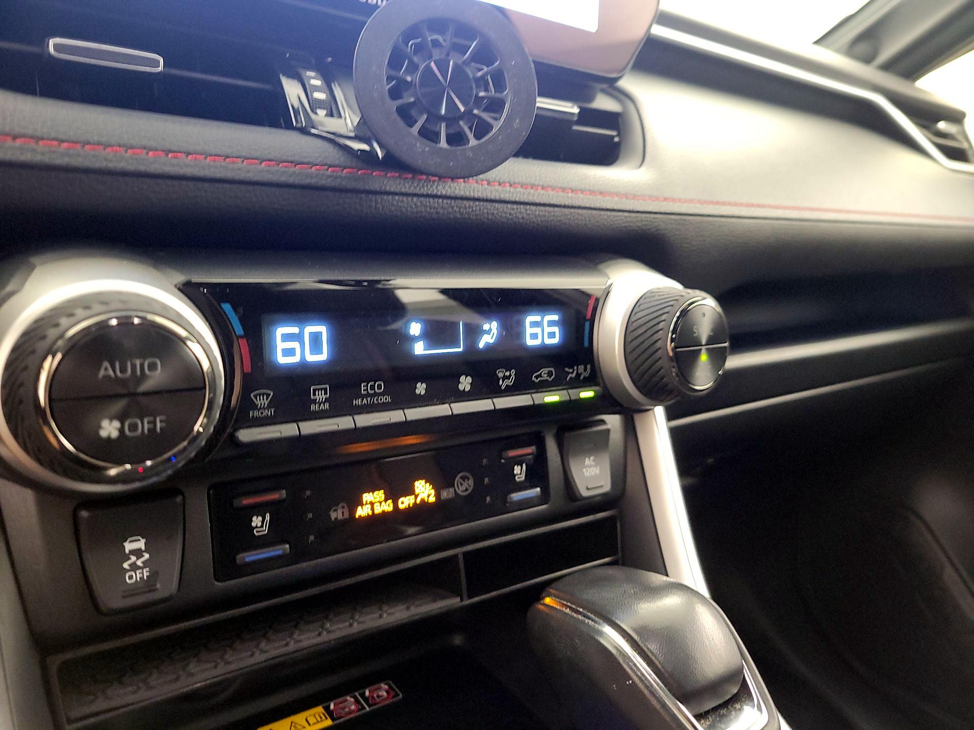 Thumbnail: 2024 Toyota RAV4 - 16