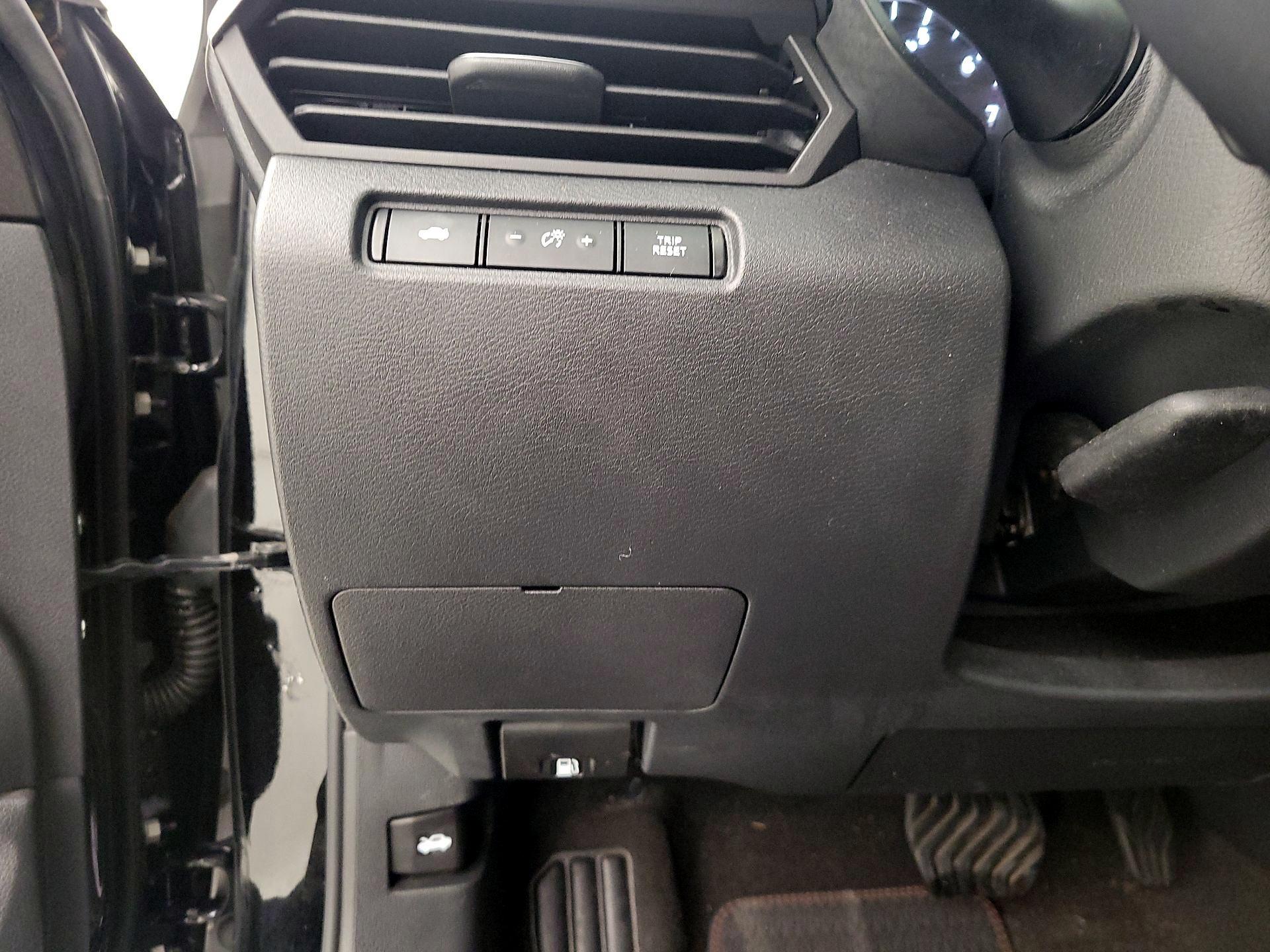 Thumbnail: 2022 Nissan Altima - 13