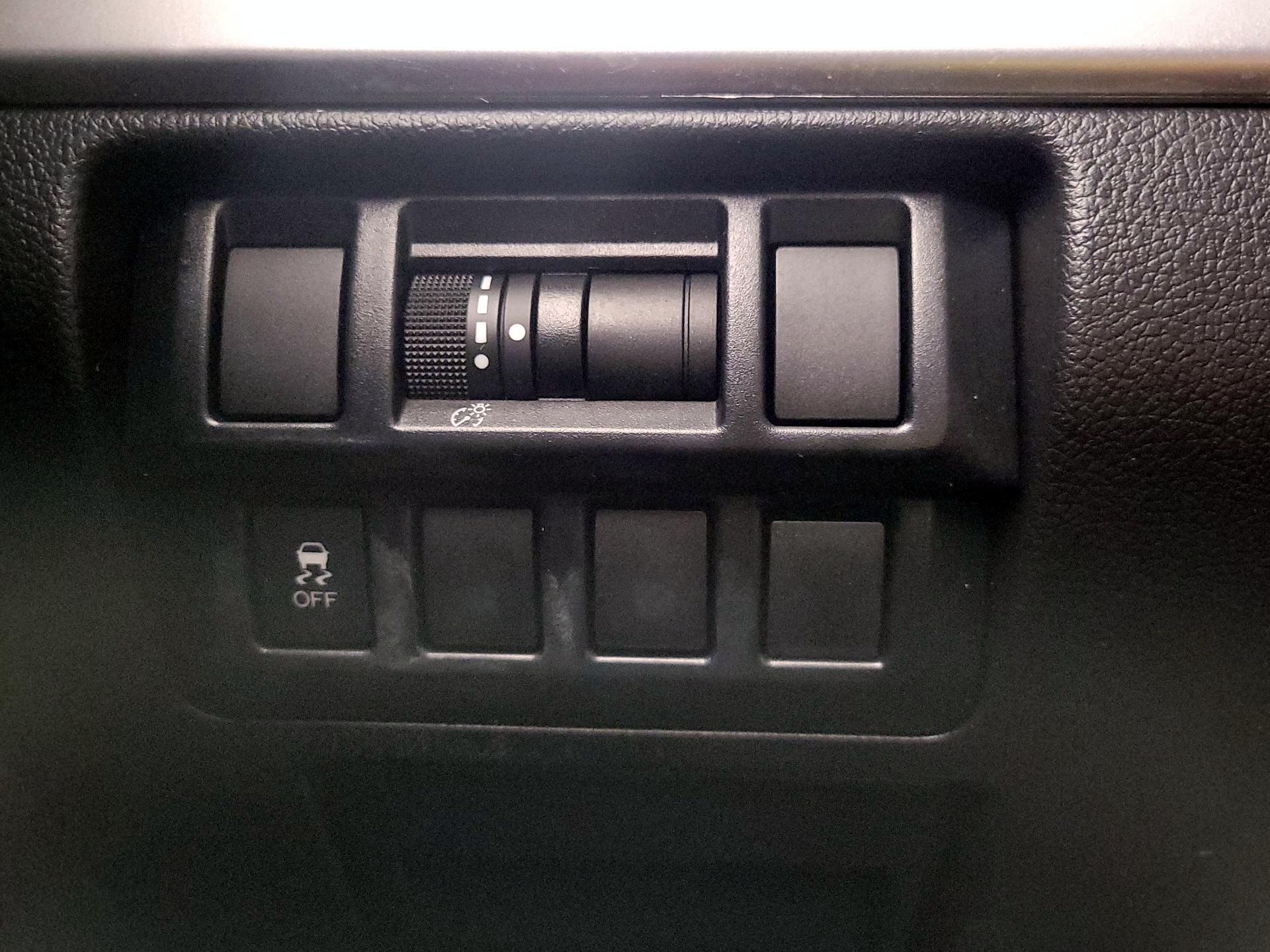 Thumbnail: 2015 Subaru Outback - 13