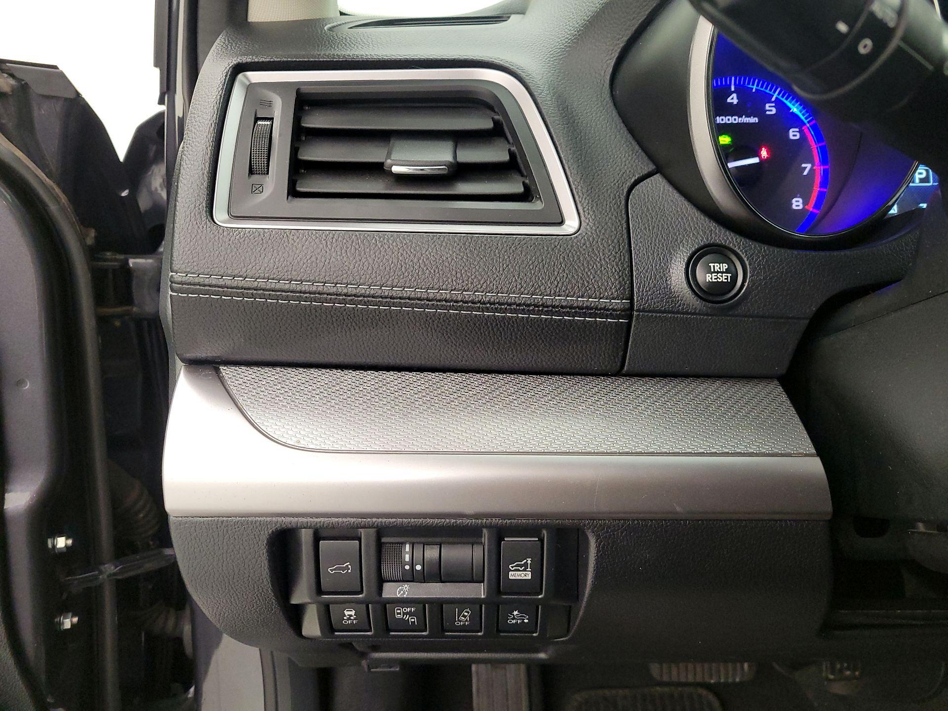 Thumbnail: 2019 Subaru Outback - 13