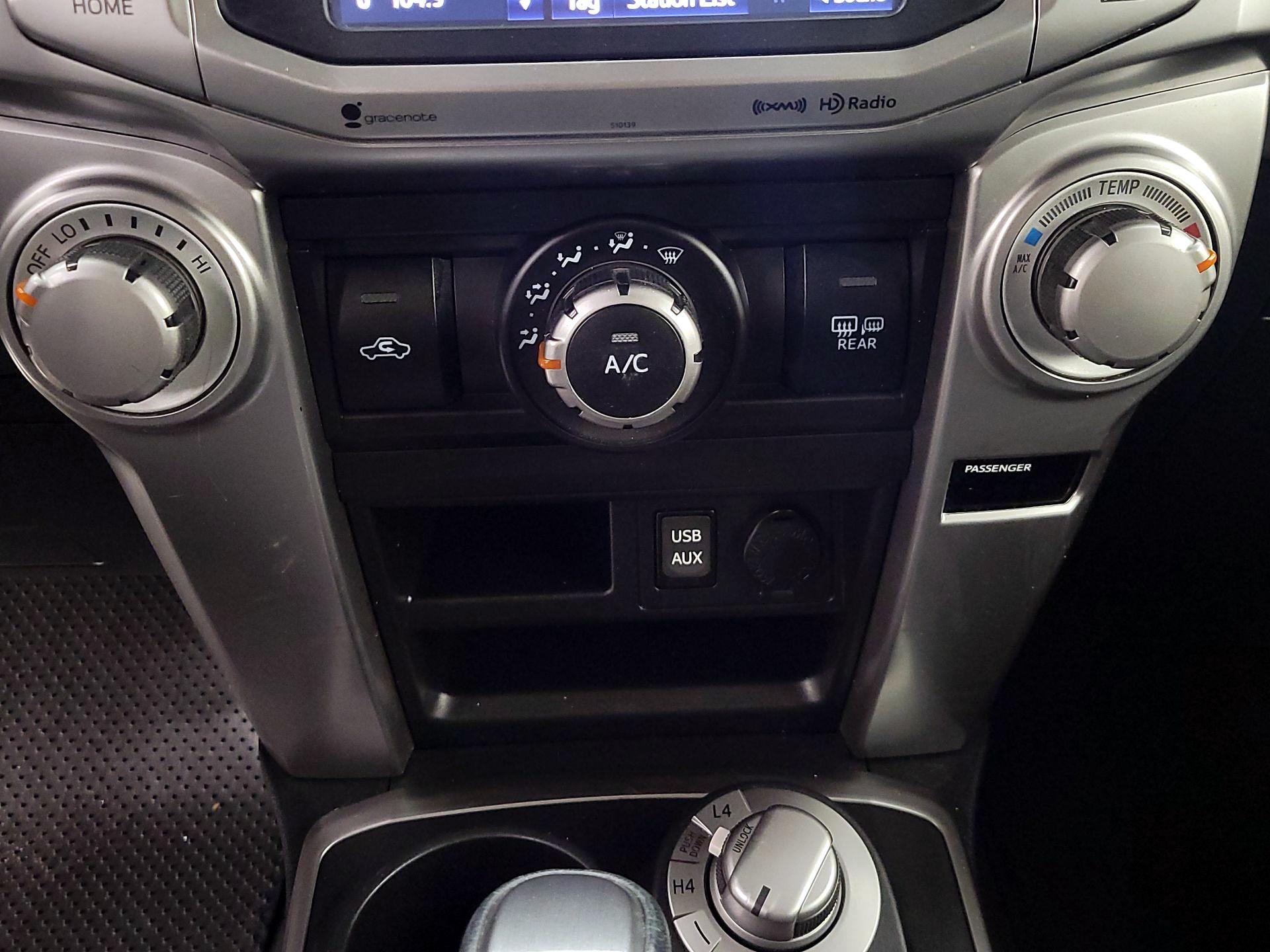 Thumbnail: 2018 Toyota 4Runner - 17