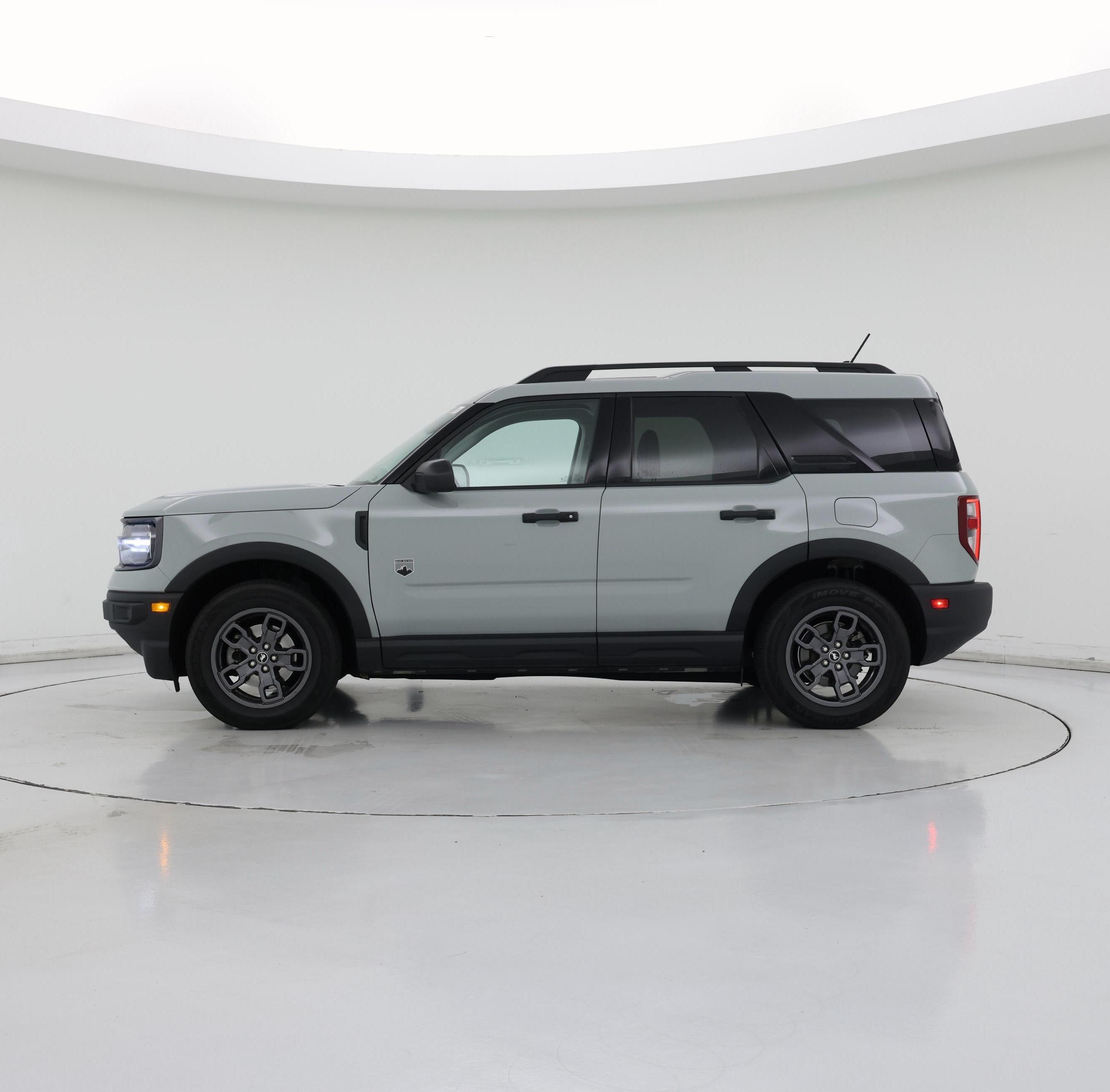 Thumbnail: 2022 Ford Bronco Sport - 3