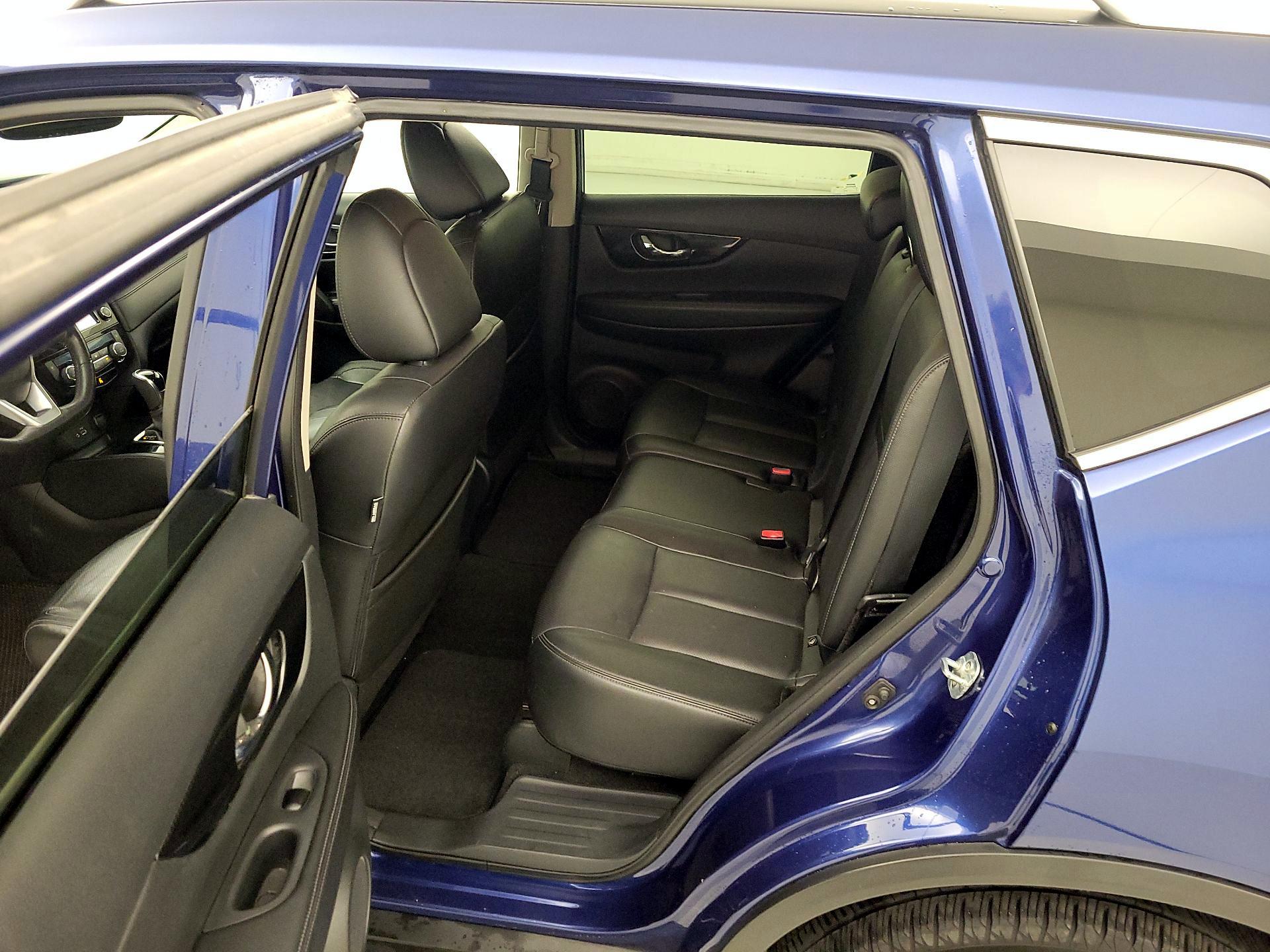 Thumbnail: 2018 Nissan Rogue - 20