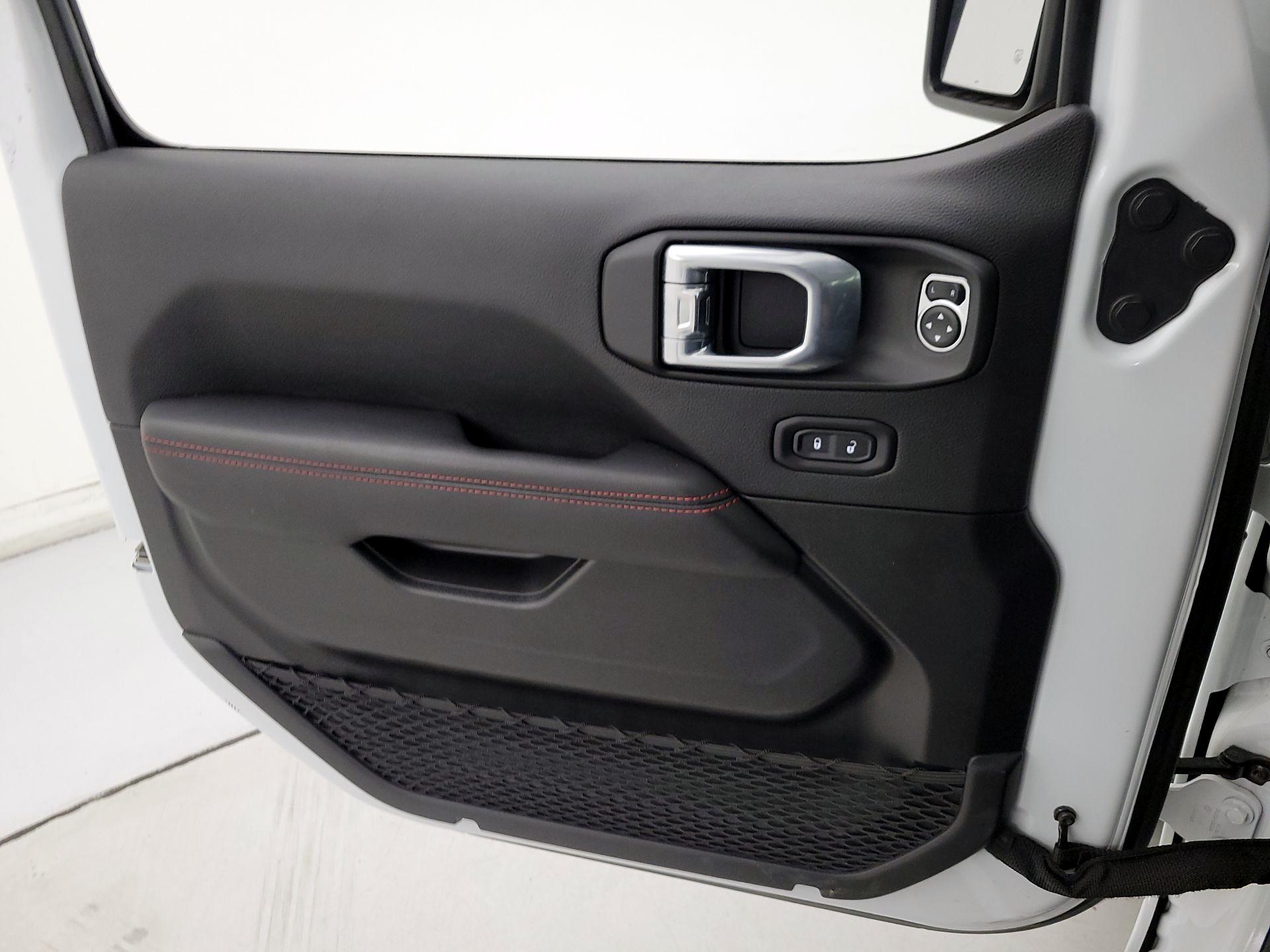 Thumbnail: 2021 Jeep Wrangler - 12