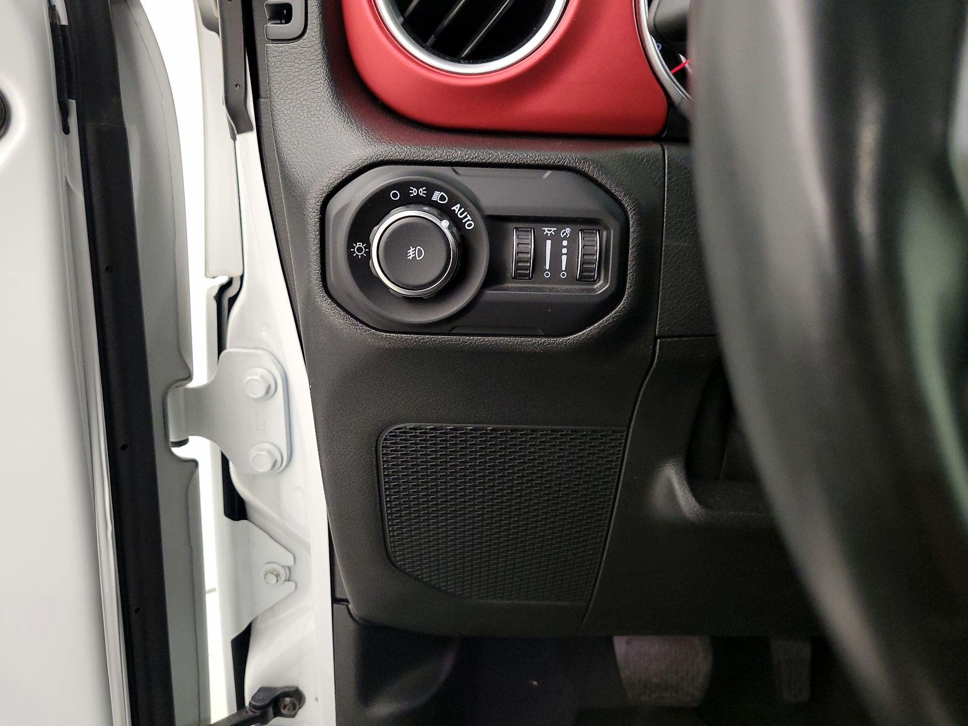 Thumbnail: 2021 Jeep Wrangler - 13