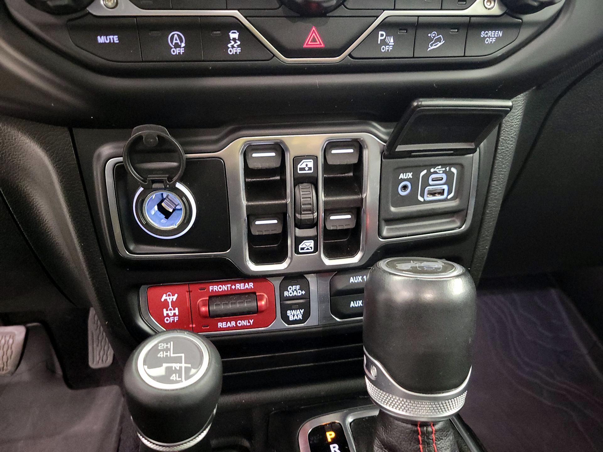 Thumbnail: 2021 Jeep Wrangler - 19