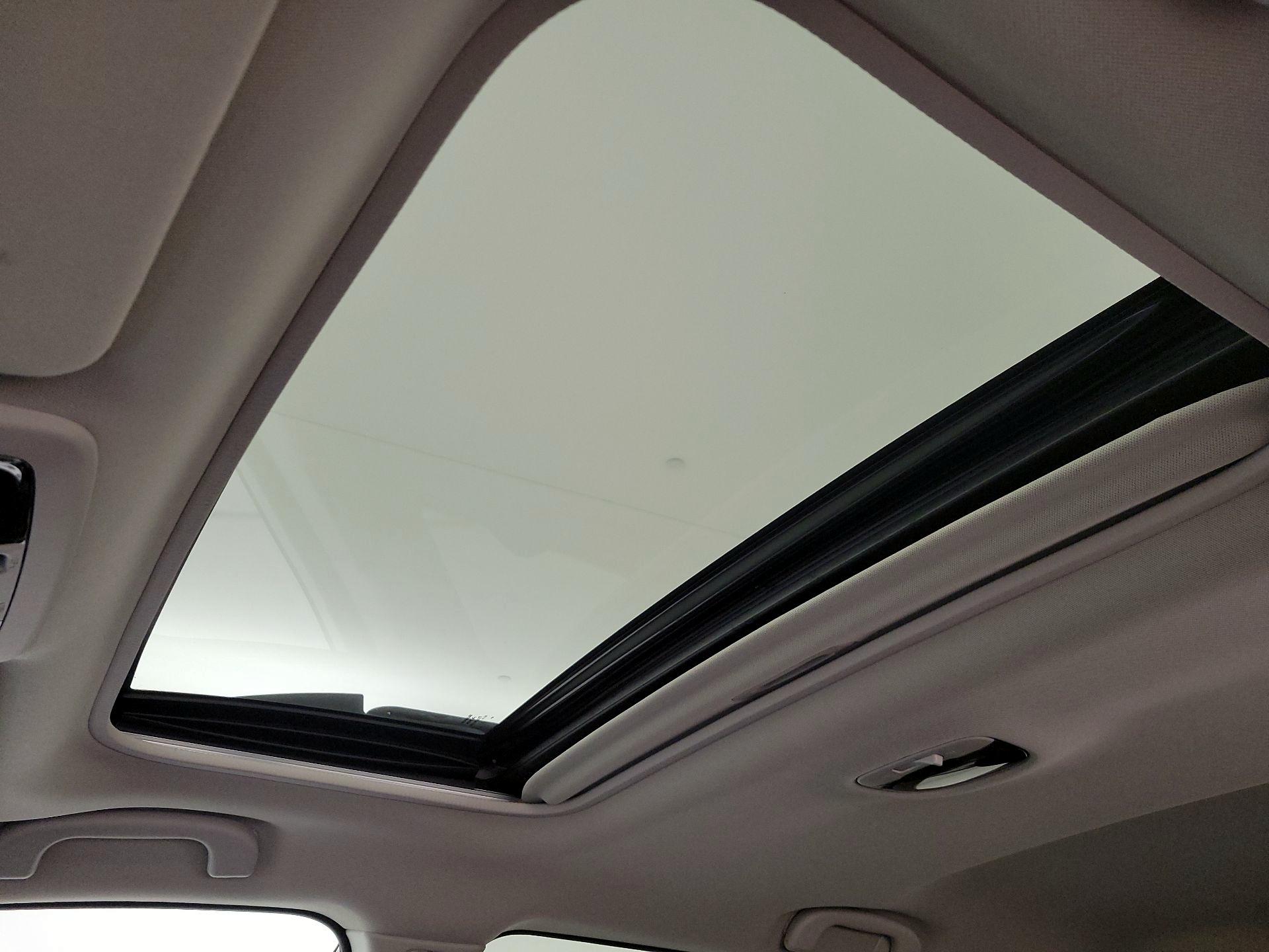 Thumbnail: 2017 Subaru Outback - 20