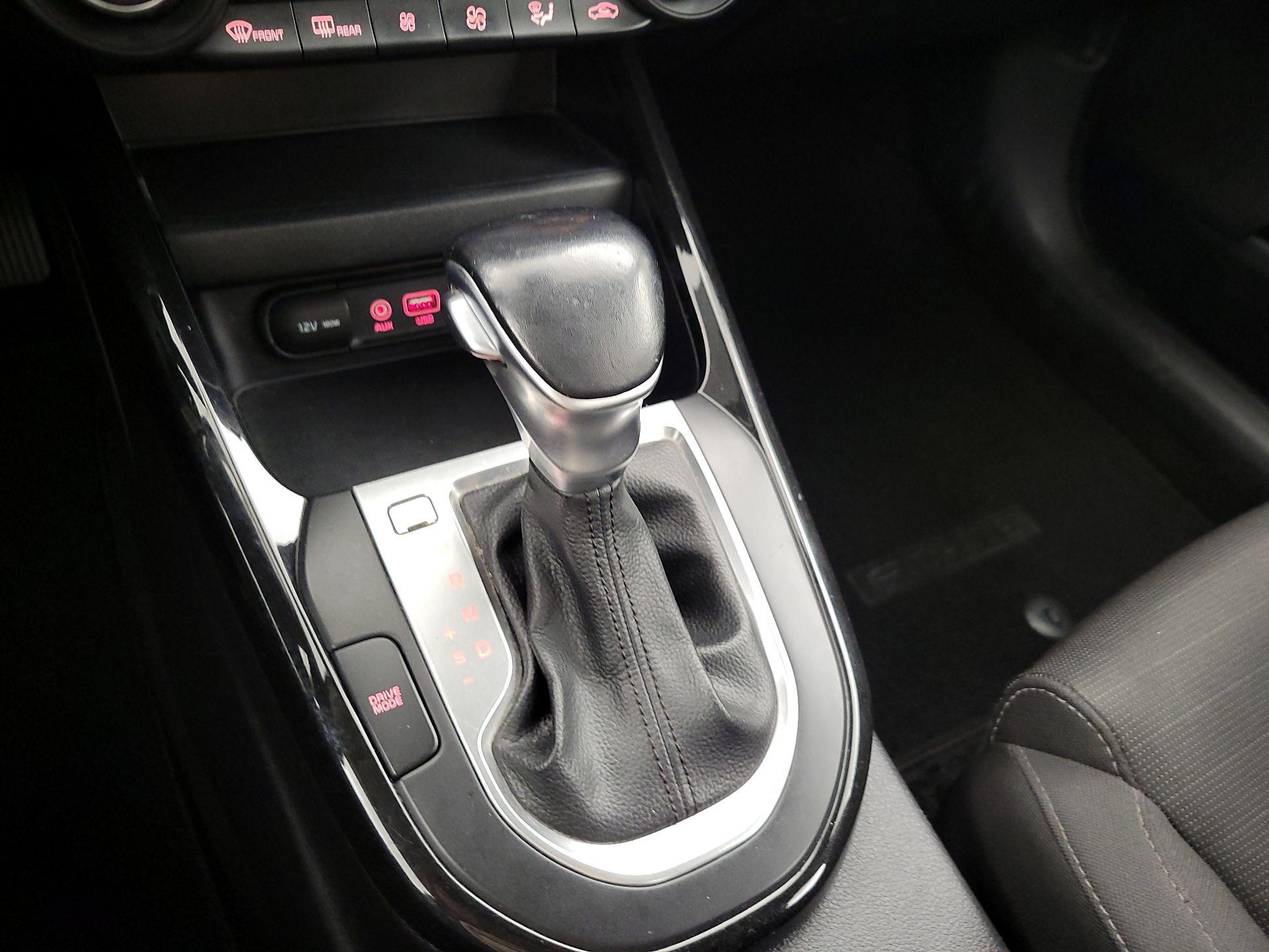 Thumbnail: 2019 Kia Forte - 16