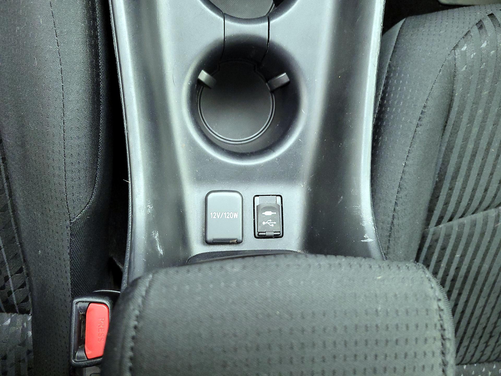 Thumbnail: 2017 Toyota Prius - 18