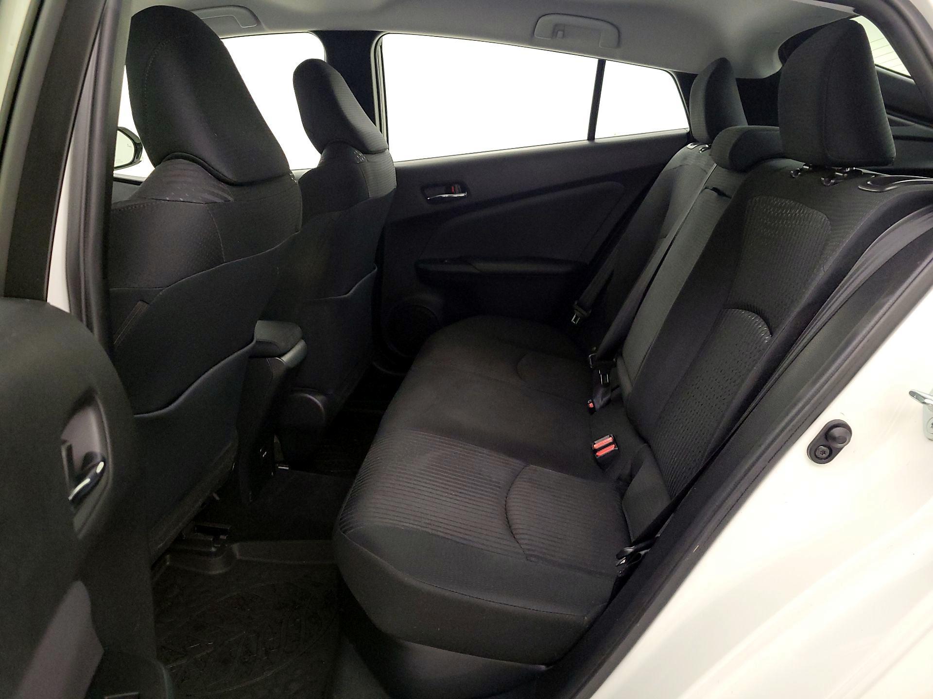 Thumbnail: 2017 Toyota Prius - 19