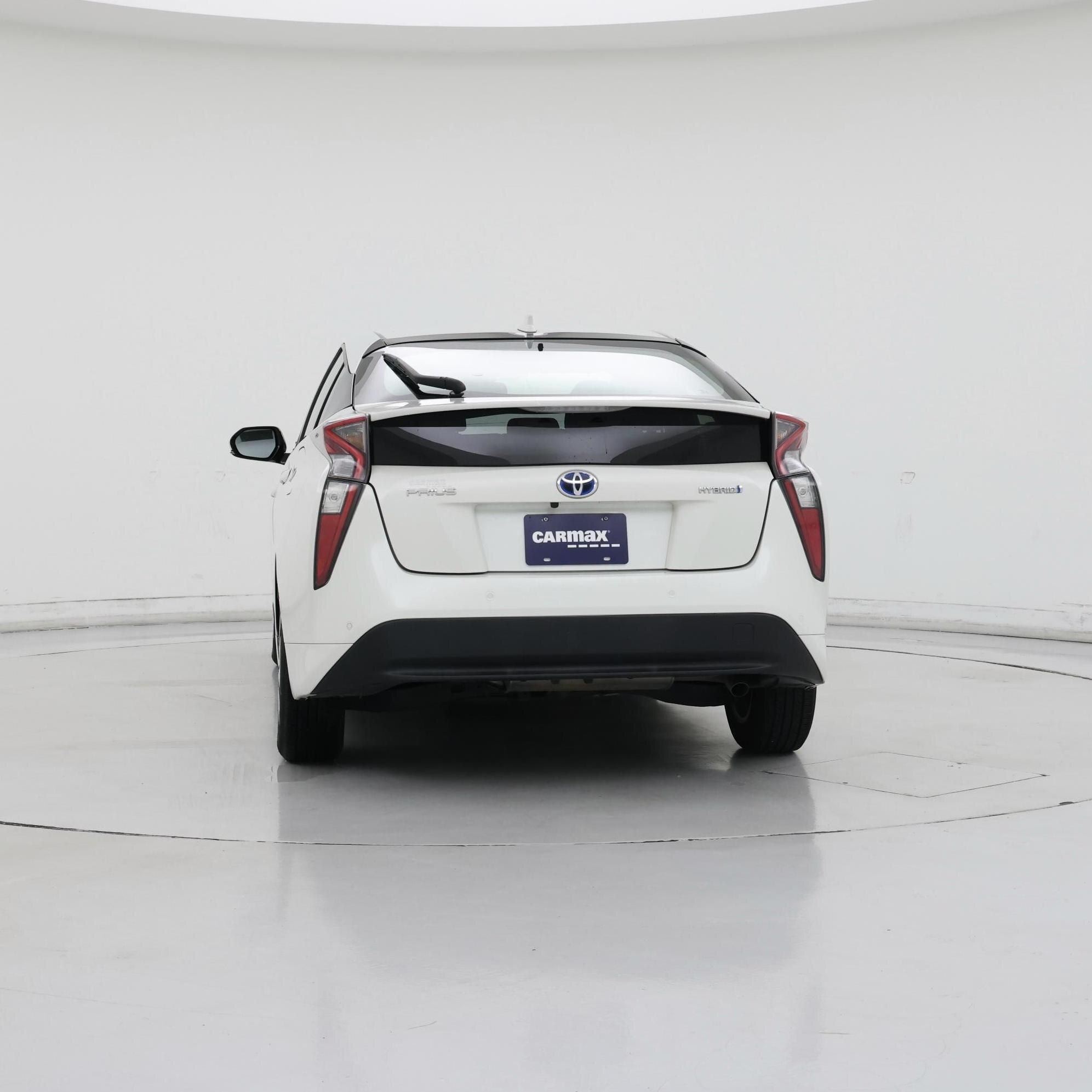 Thumbnail: 2017 Toyota Prius - 6