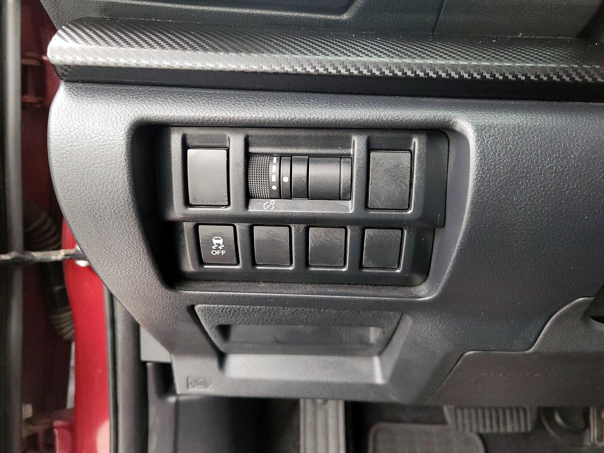 Thumbnail: 2018 Subaru Crosstrek - 13