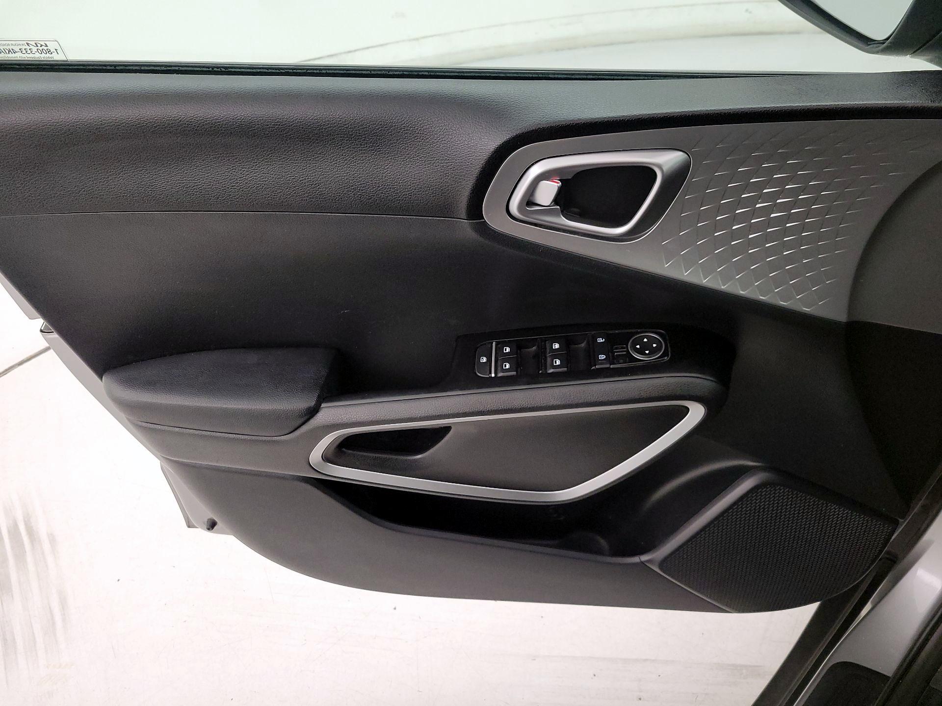 Thumbnail: 2023 Kia Soul - 12