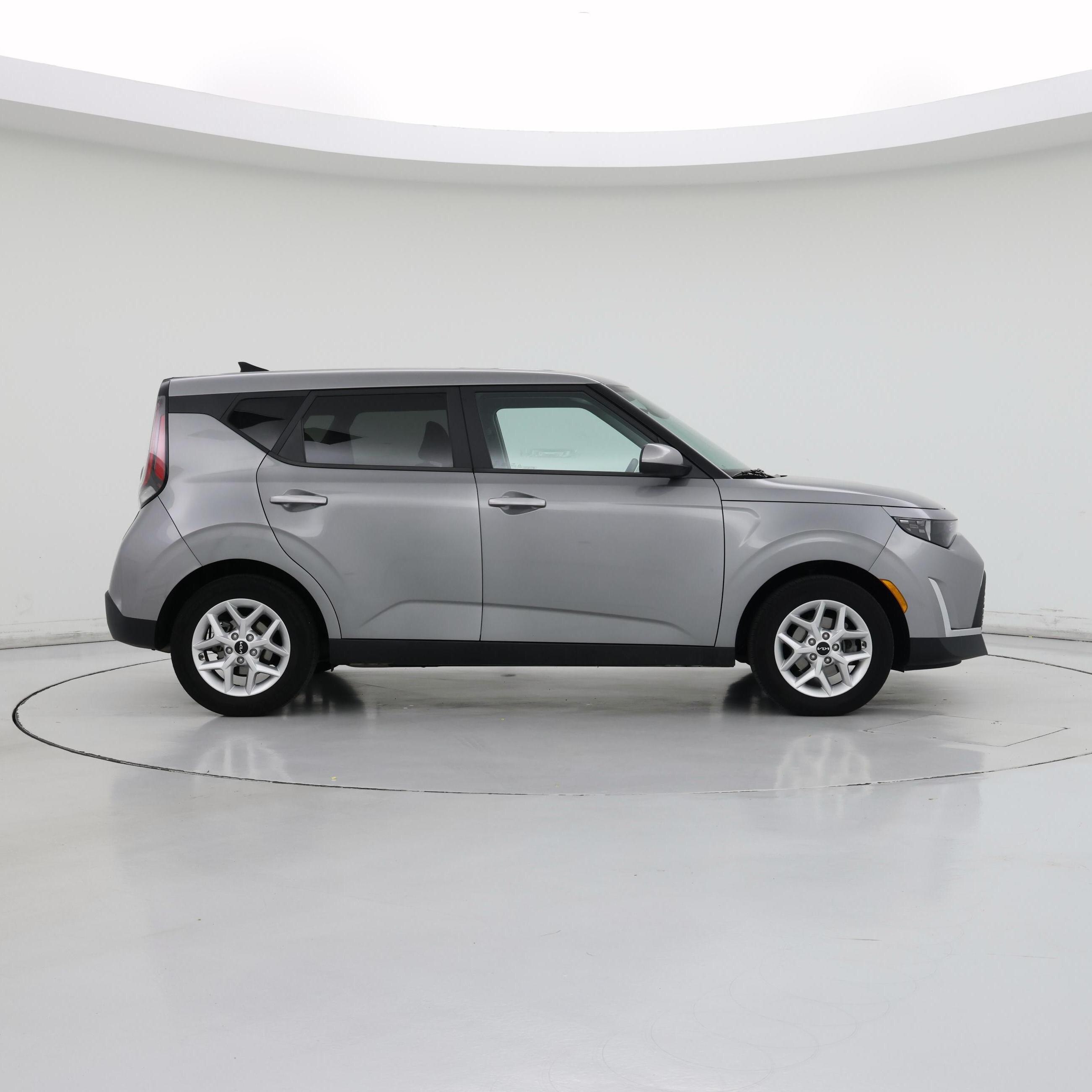 Thumbnail: 2023 Kia Soul - 7