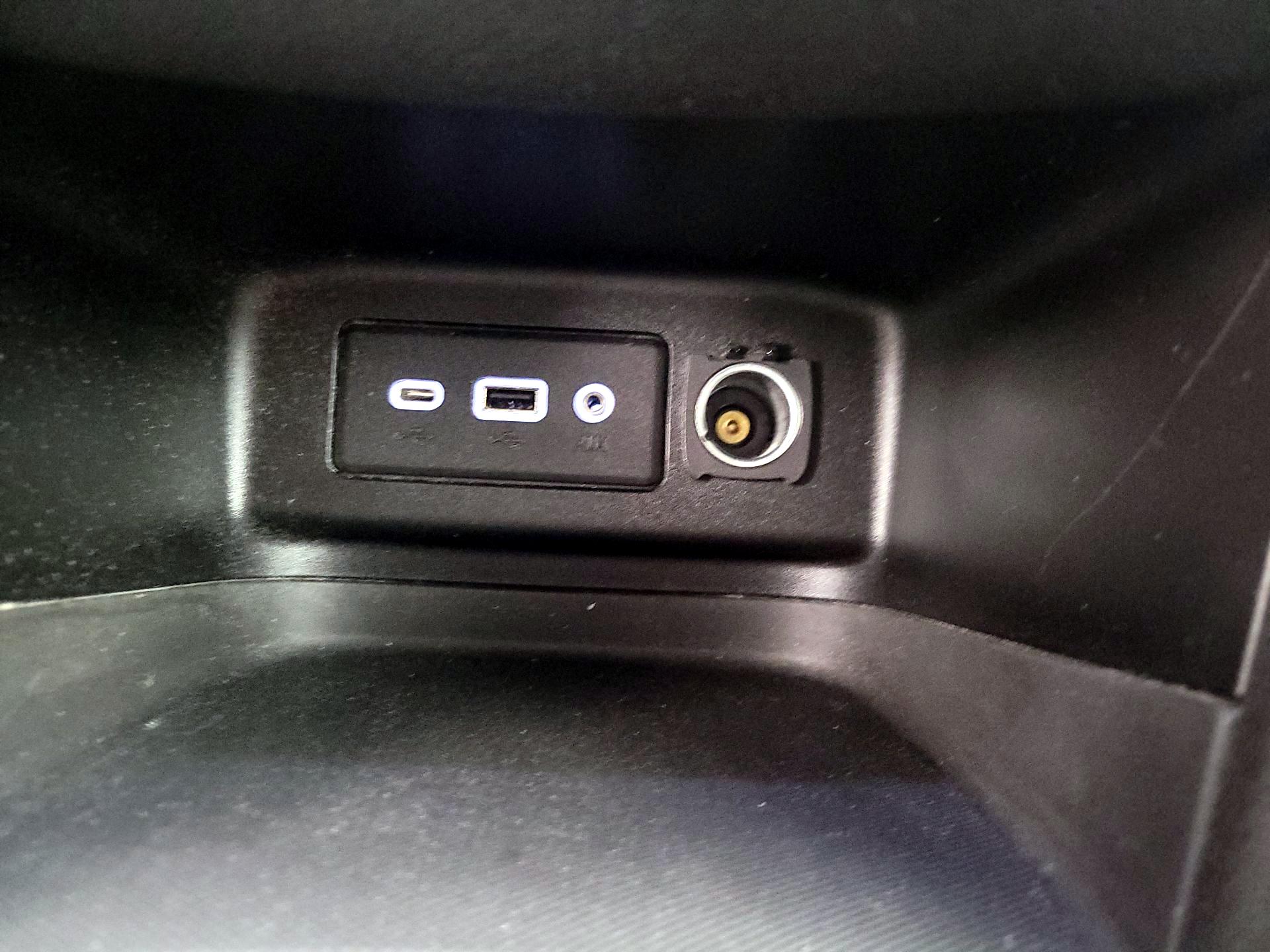 Thumbnail: 2019 Chevrolet Equinox - 18