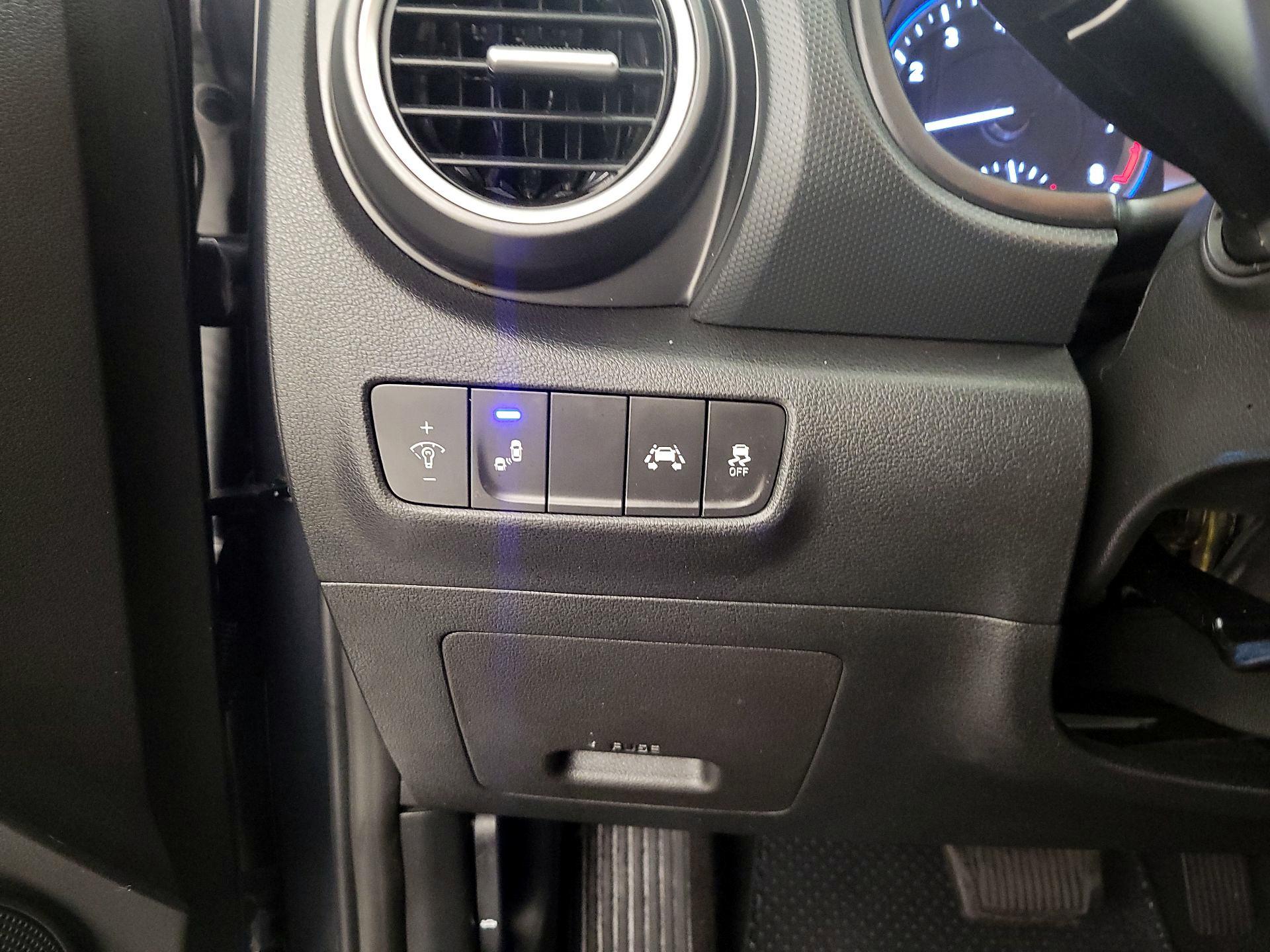 Thumbnail: 2021 Hyundai Kona - 13