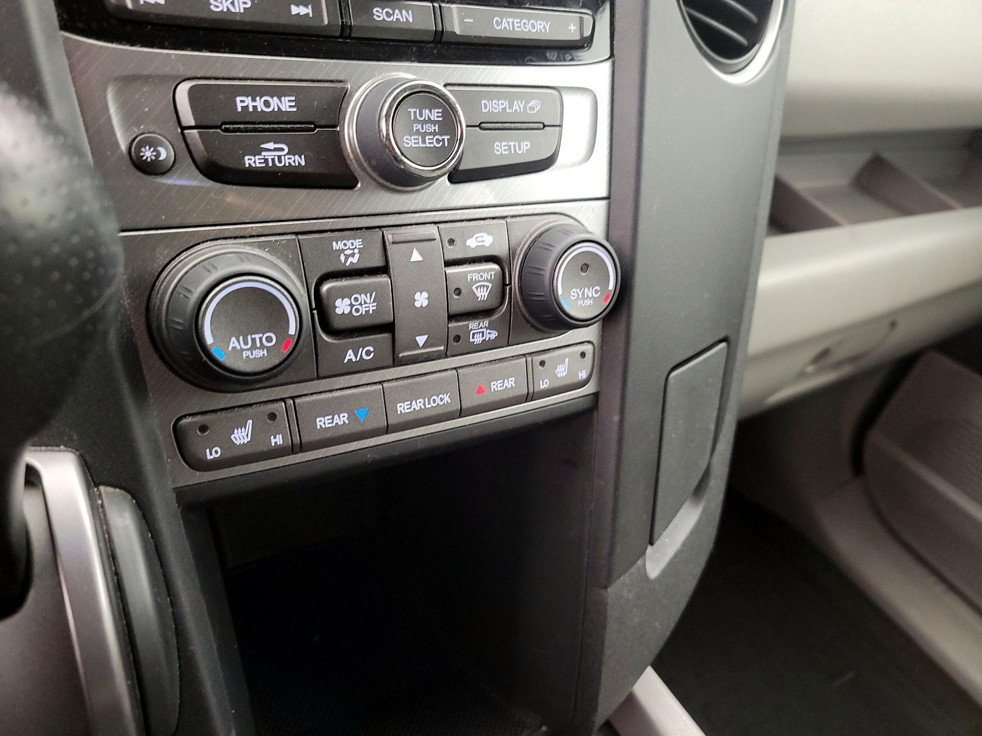 Thumbnail: 2015 Honda Pilot - 16