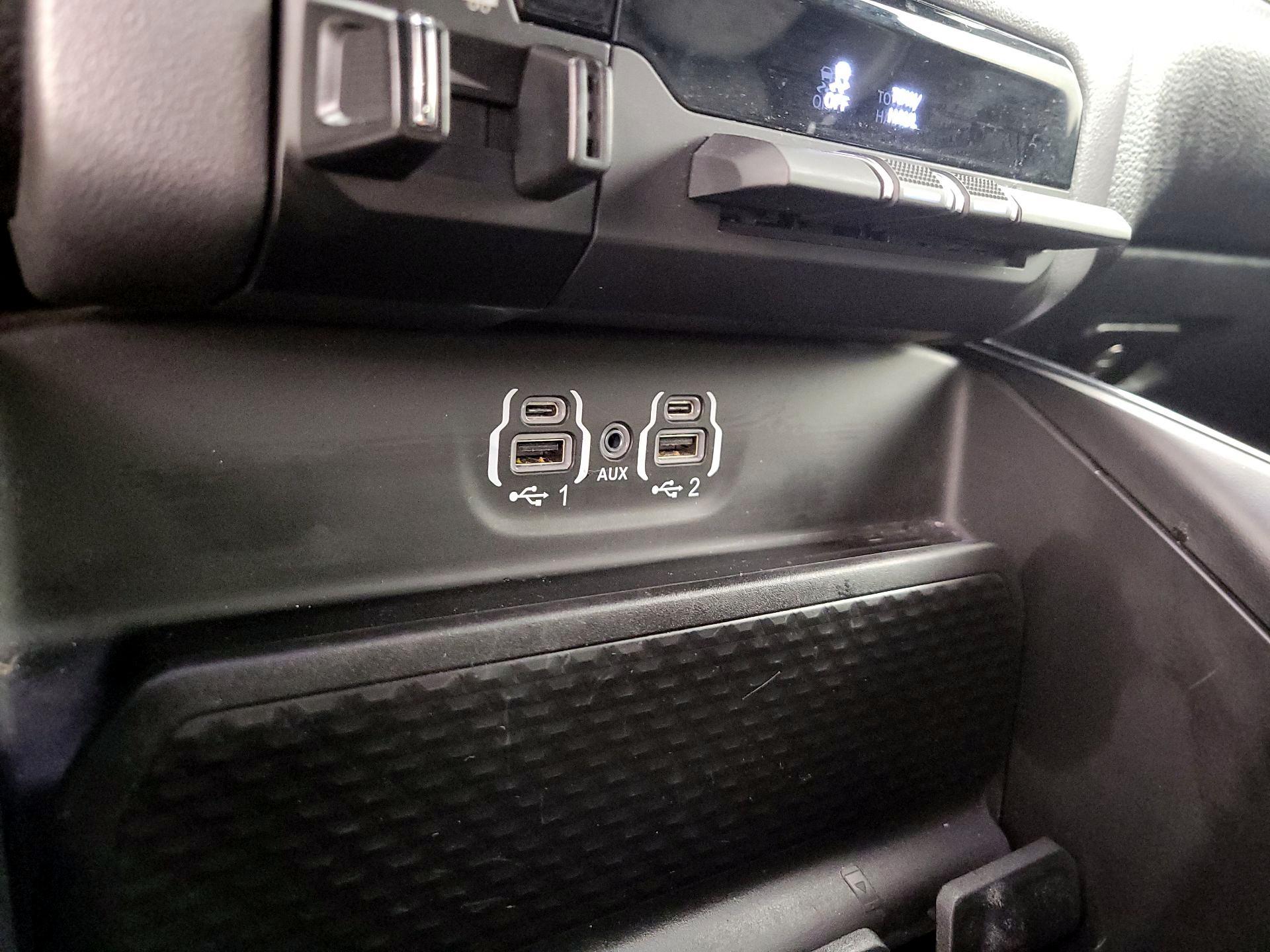 Thumbnail: 2024 RAM 1500 - 19