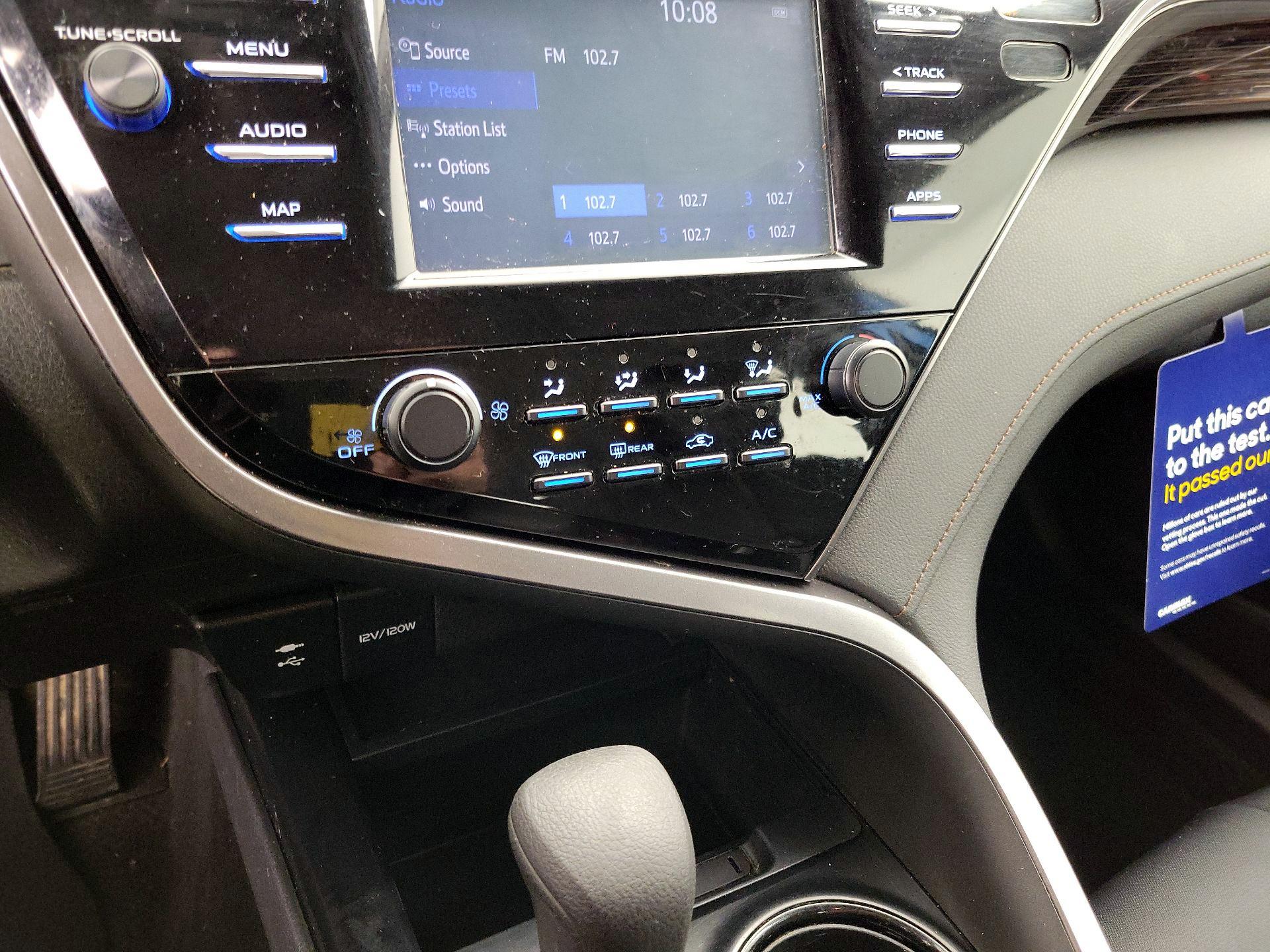 Thumbnail: 2019 Toyota Camry - 16