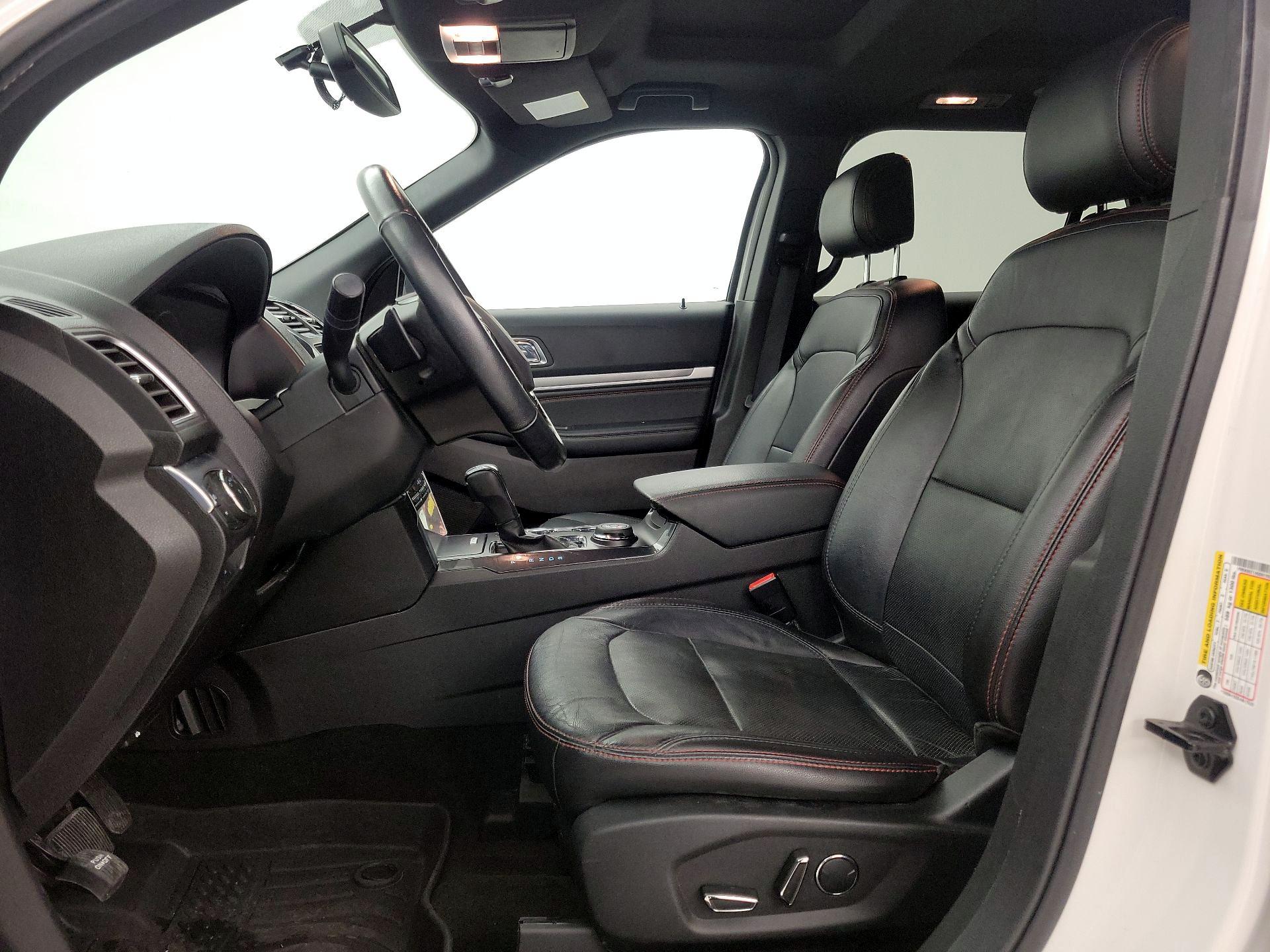 Thumbnail: 2017 Ford Explorer - 11