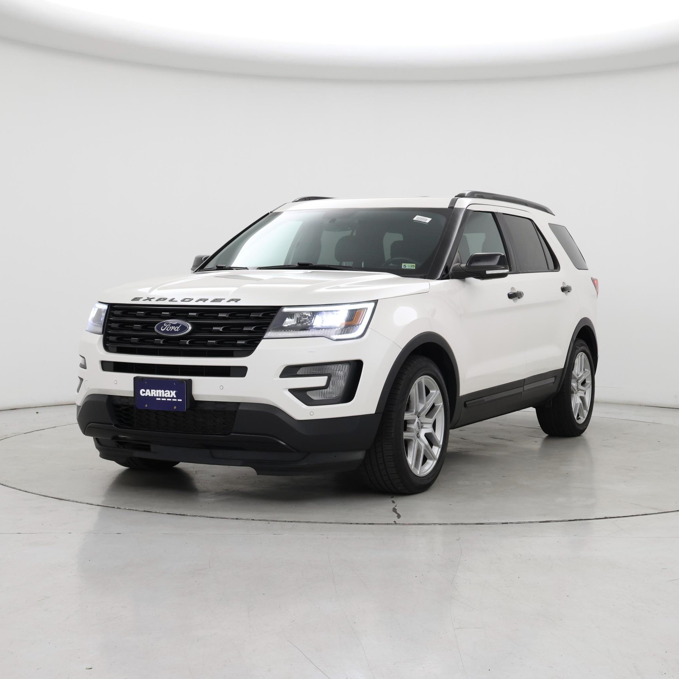 Thumbnail: 2017 Ford Explorer - 4