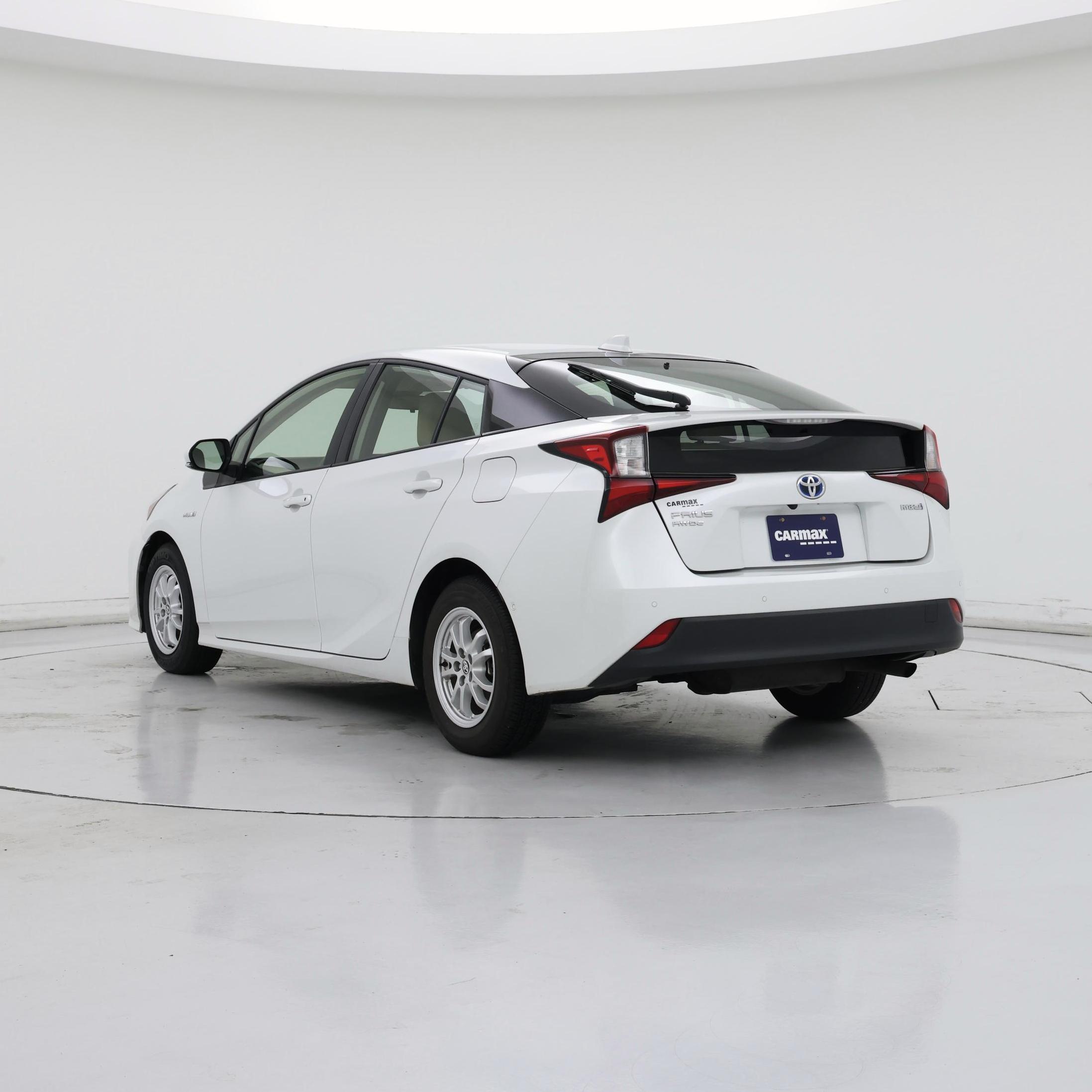 Thumbnail: 2022 Toyota Prius - 2