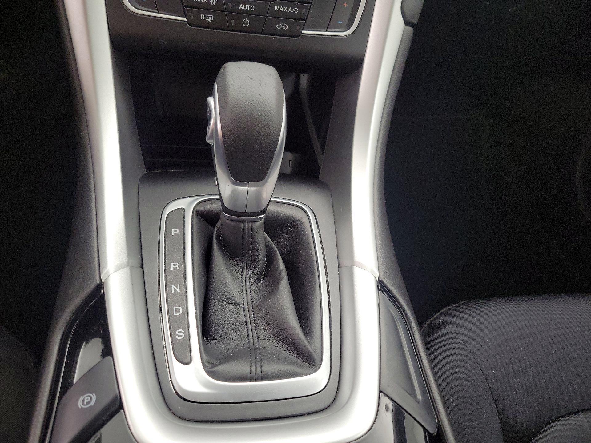 Thumbnail: 2016 Ford Fusion - 17