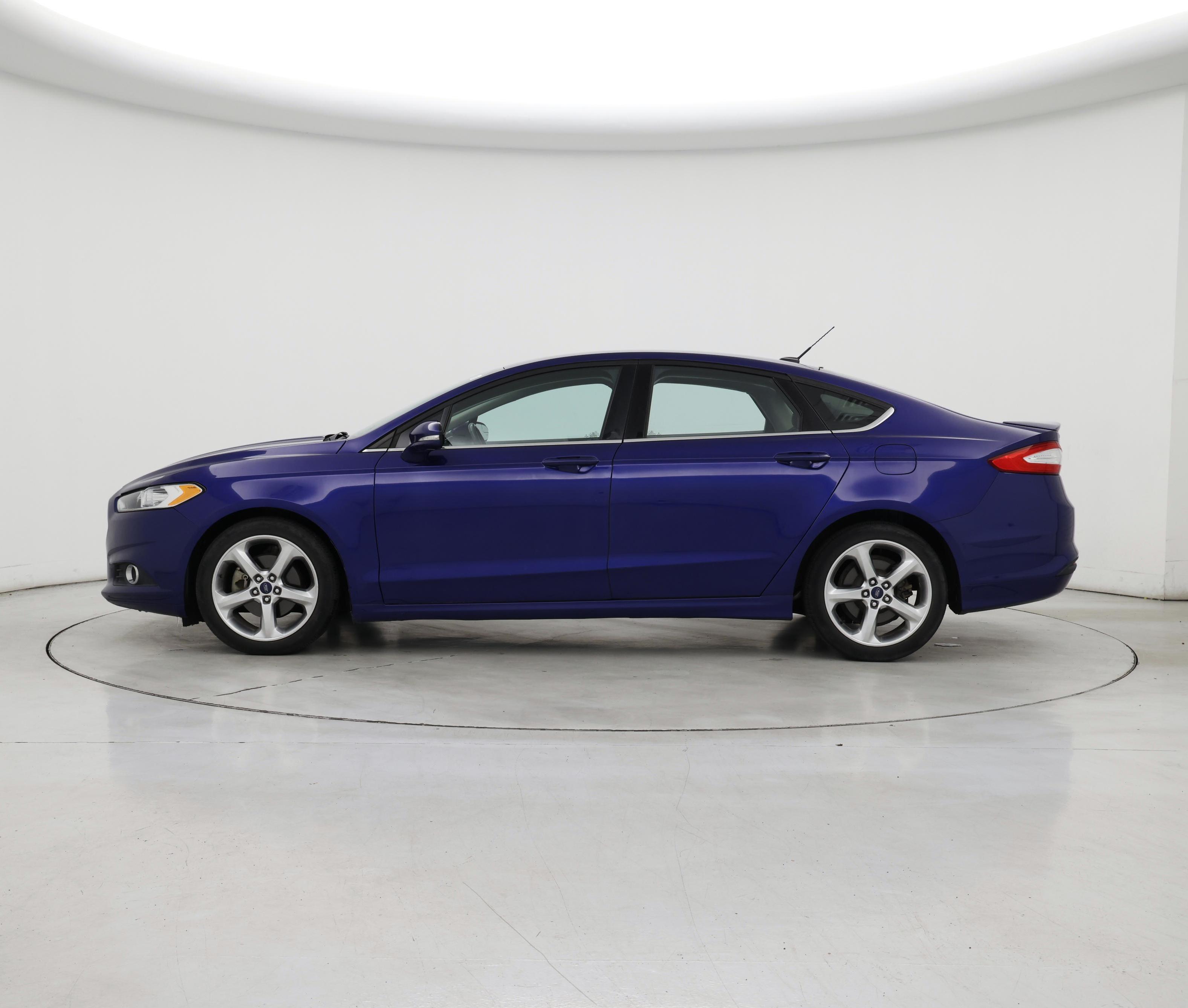 Thumbnail: 2016 Ford Fusion - 3