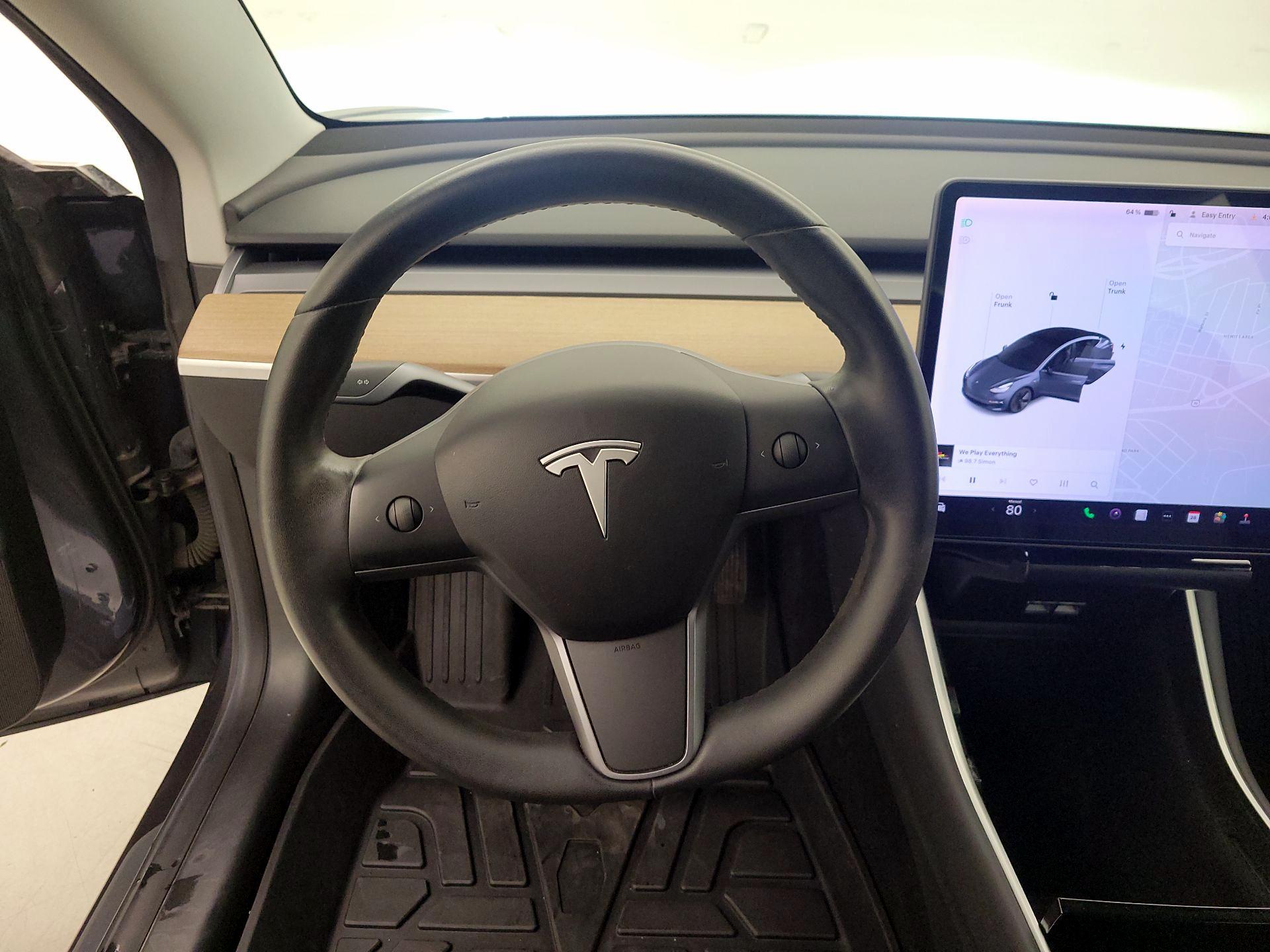 Thumbnail: 2019 Tesla Model 3 - 10