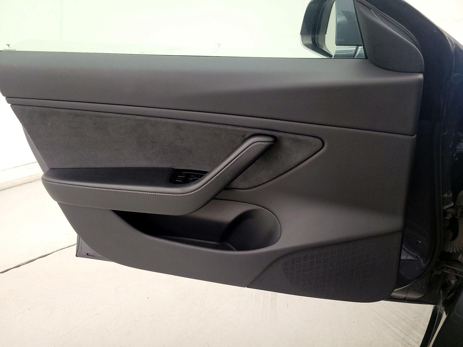 Thumbnail: 2019 Tesla Model 3 - 12