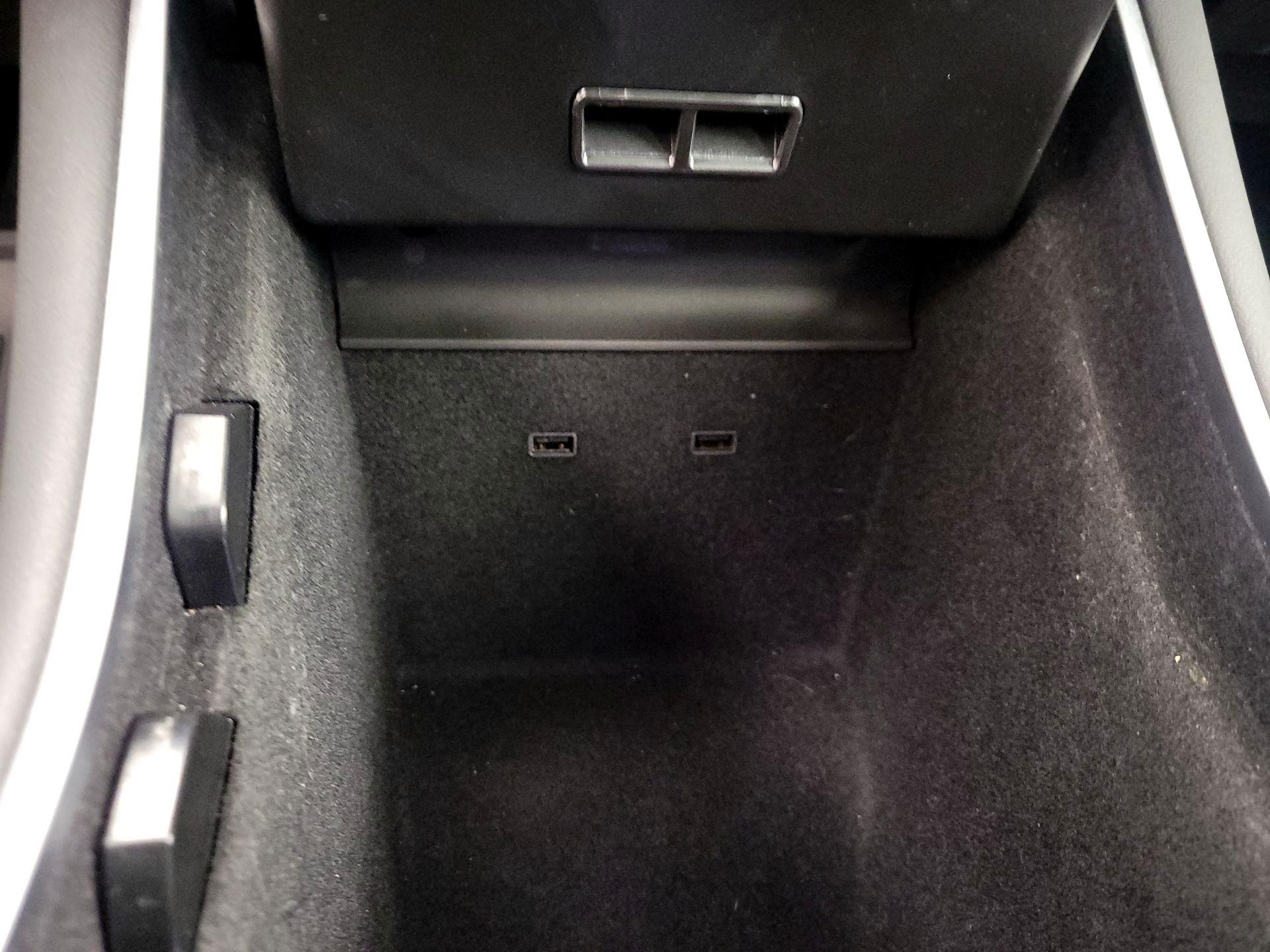 Thumbnail: 2019 Tesla Model 3 - 18