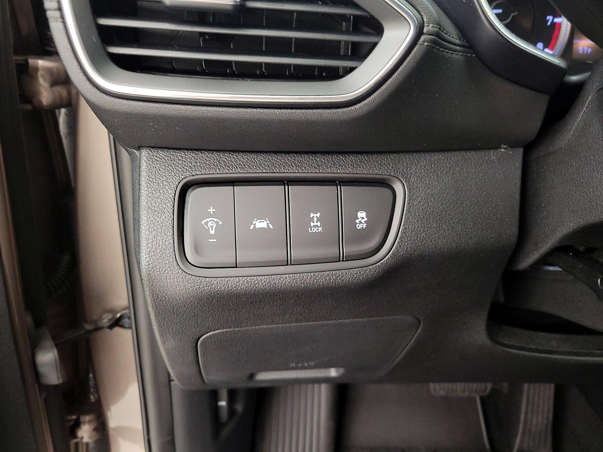 Thumbnail: 2020 Hyundai Santa Fe - 13