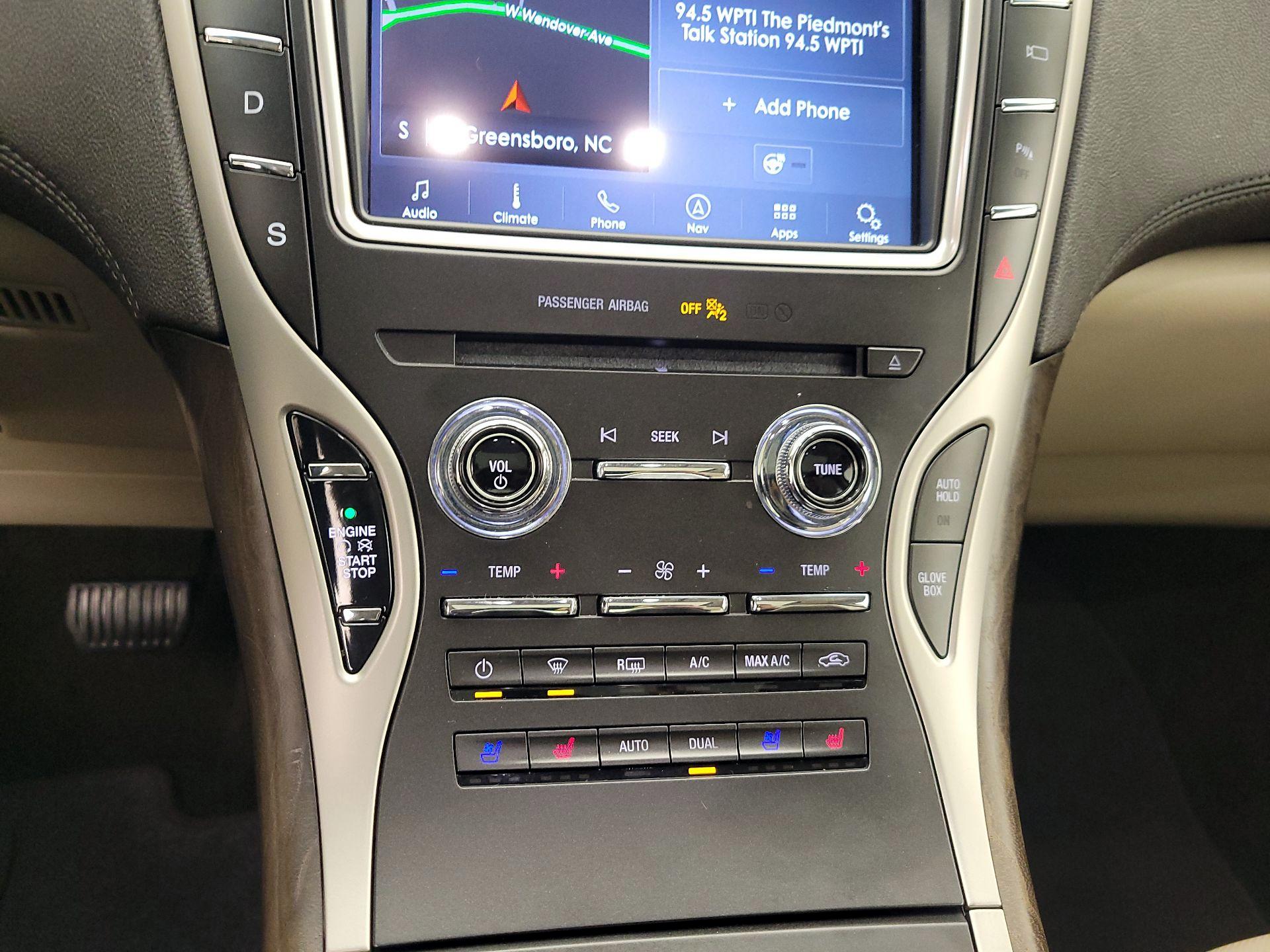 Thumbnail: 2020 Lincoln Nautilus - 17