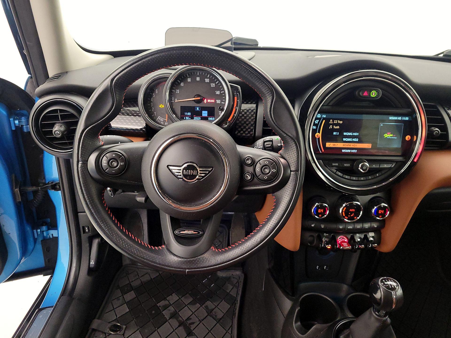 Thumbnail: 2019 MINI Cooper Hardtop - 10
