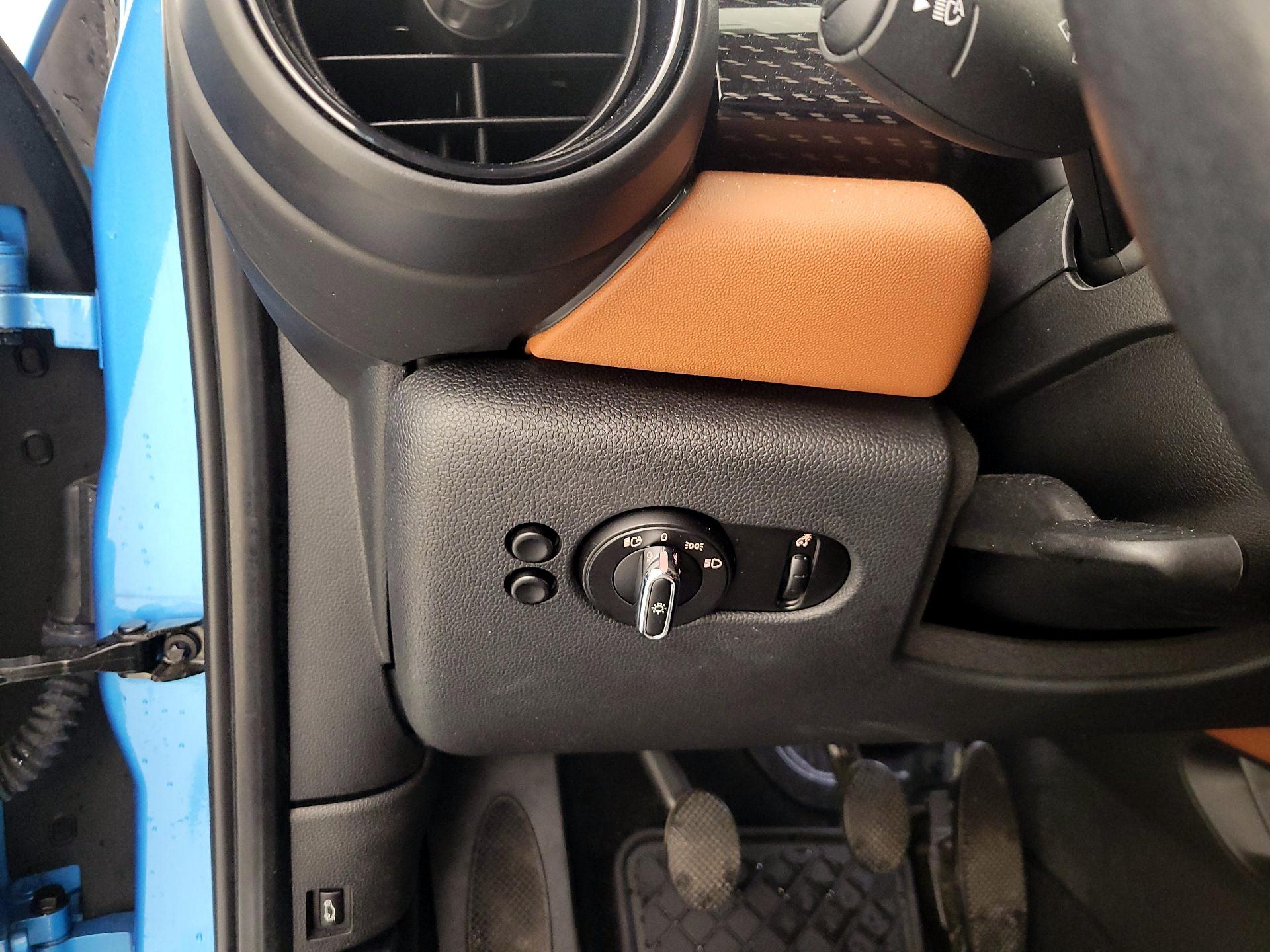 Thumbnail: 2019 MINI Cooper Hardtop - 13